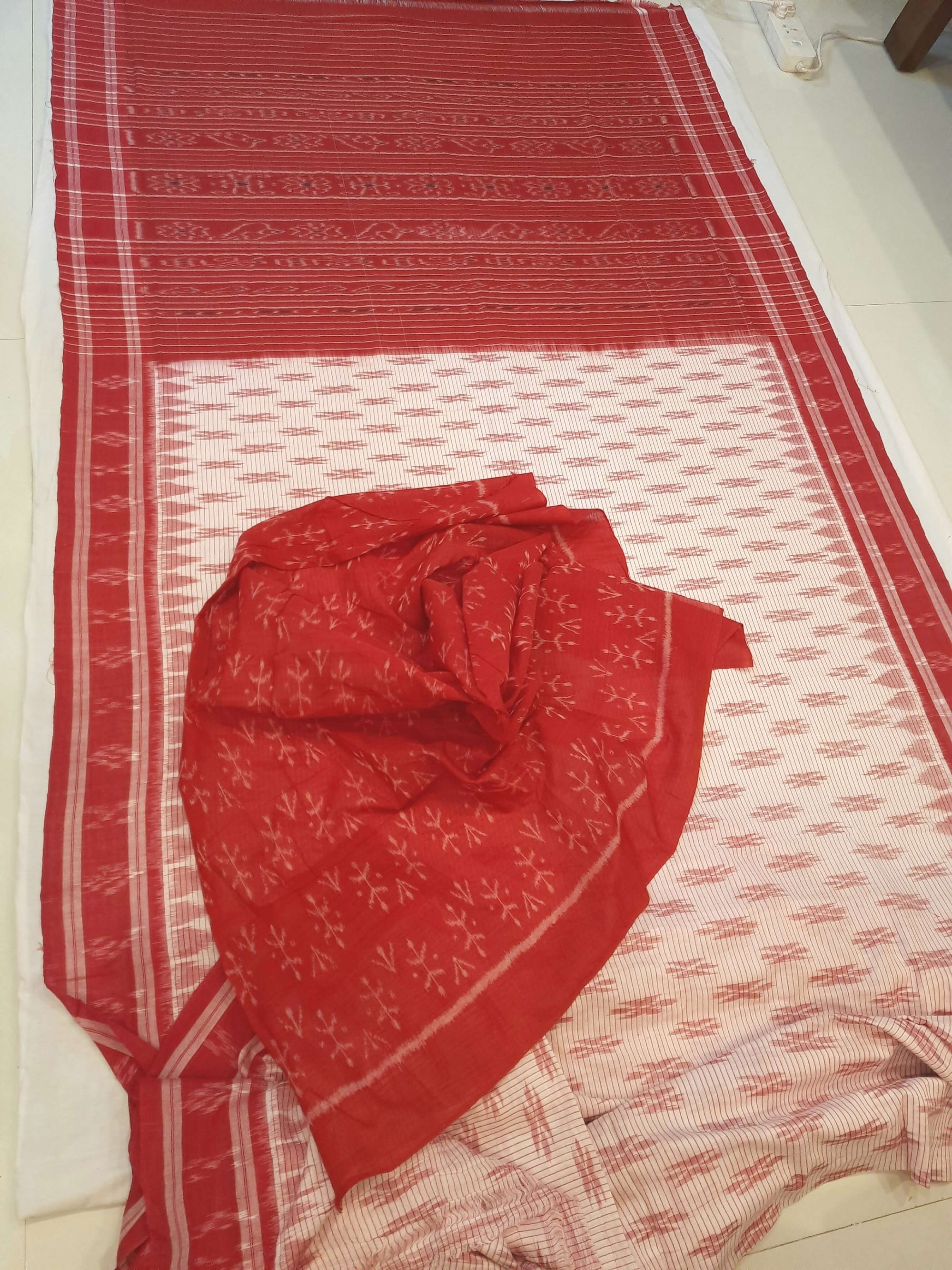 White with Red Cotton Odisha Ikat saree with cotton ikat blouse piece