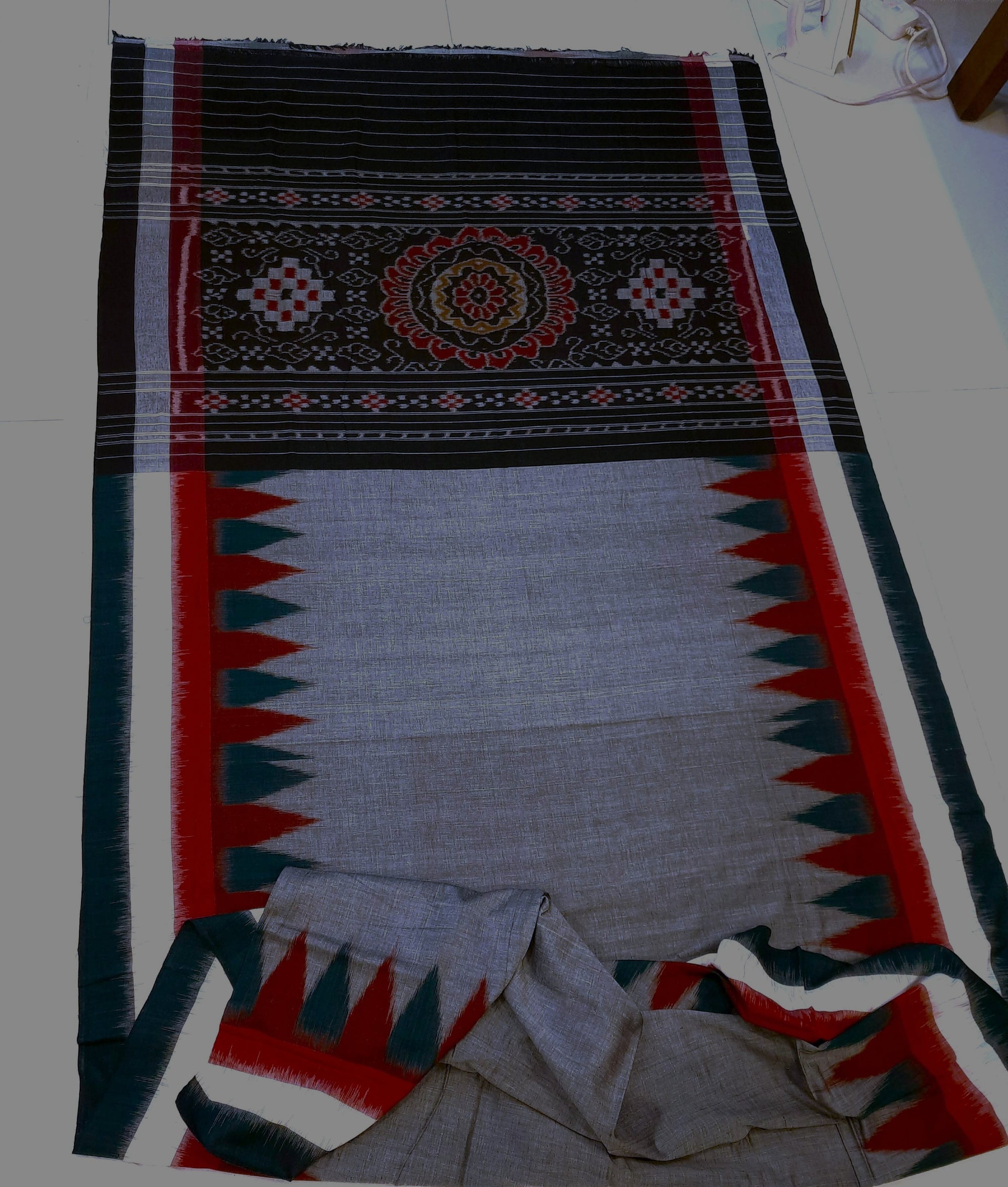 Grey double border Cotton Odisha Ikat saree with cotton ikat blouse piece