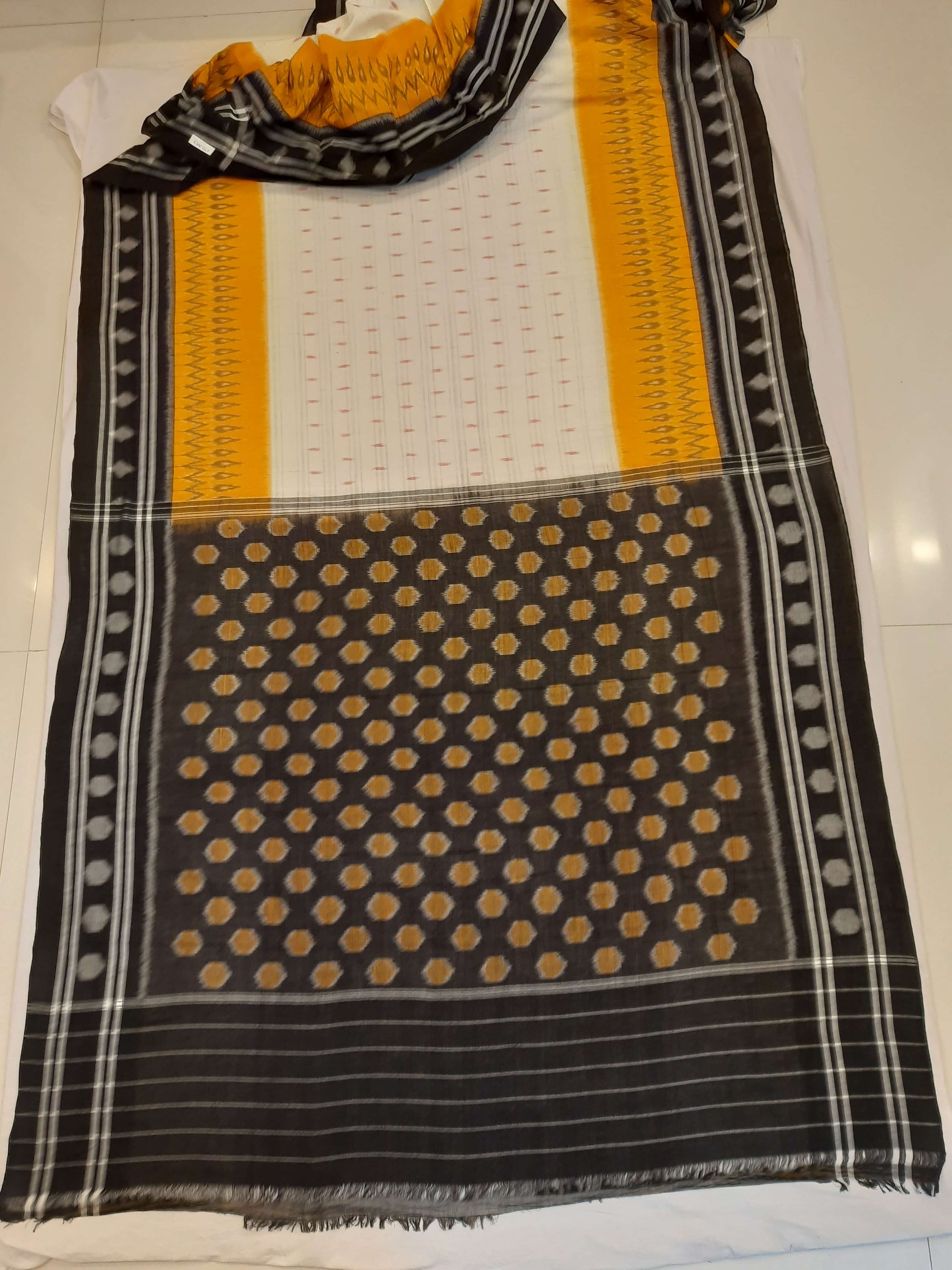 Off-white Cotton Odisha Ikat saree  with mix match cotton ikat blouse piece