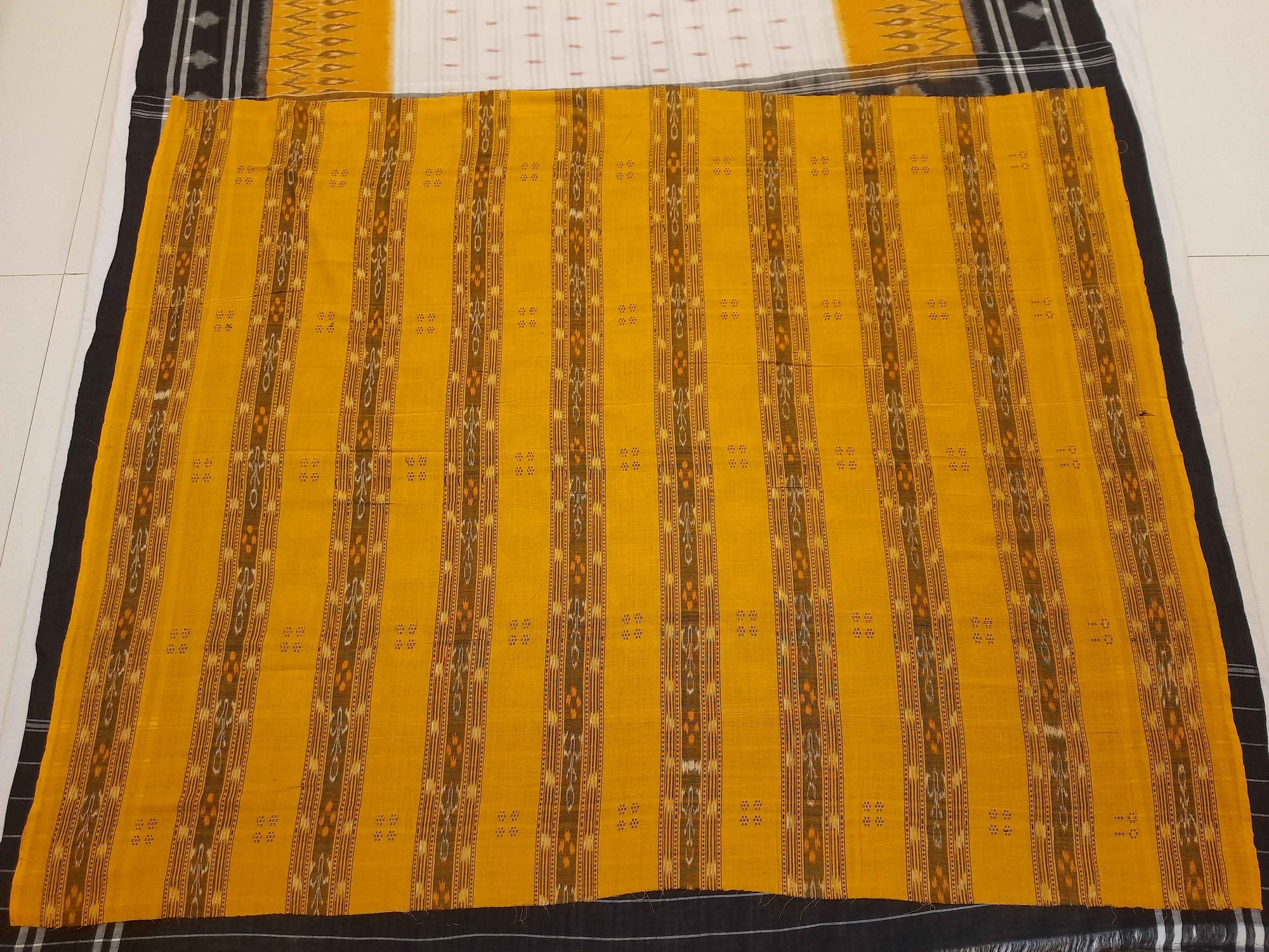 Off-white Cotton Odisha Ikat saree  with mix match cotton ikat blouse piece