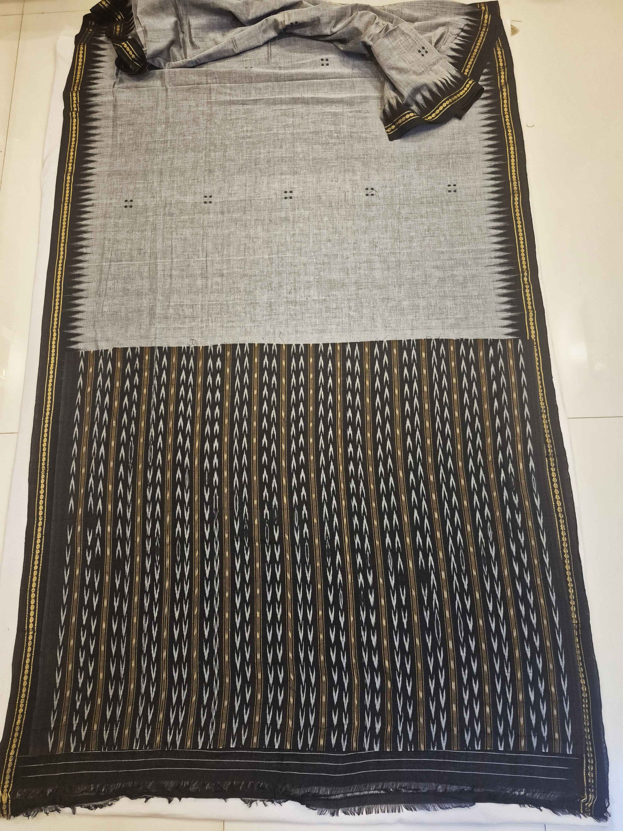 Grey Ekphulia Pattern Odisha Ikat Cotton Saree with cotton ikat blouse piece