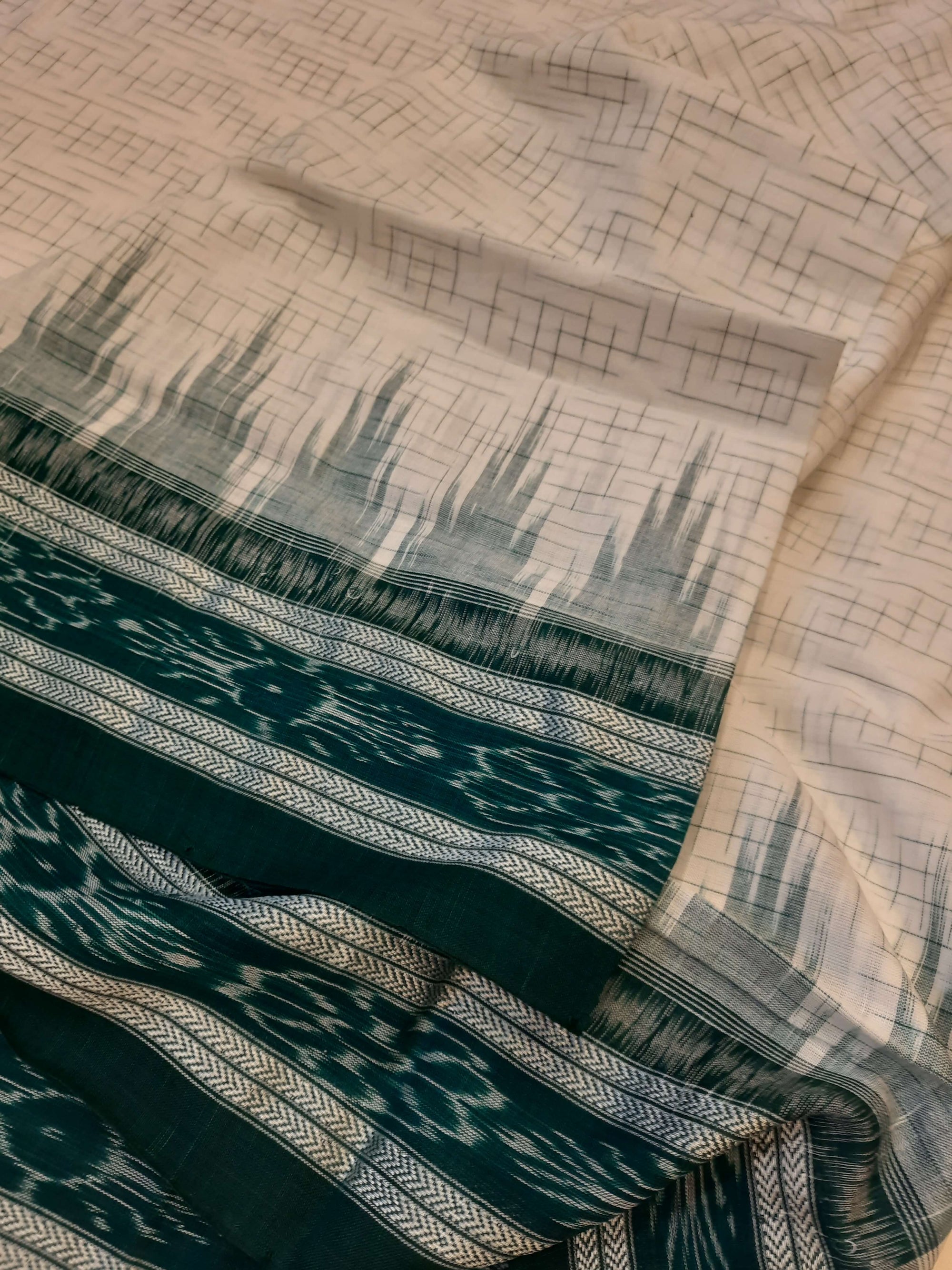 White with Green Cotton Odisha Ikat saree with mix match cotton ikat blouse piece