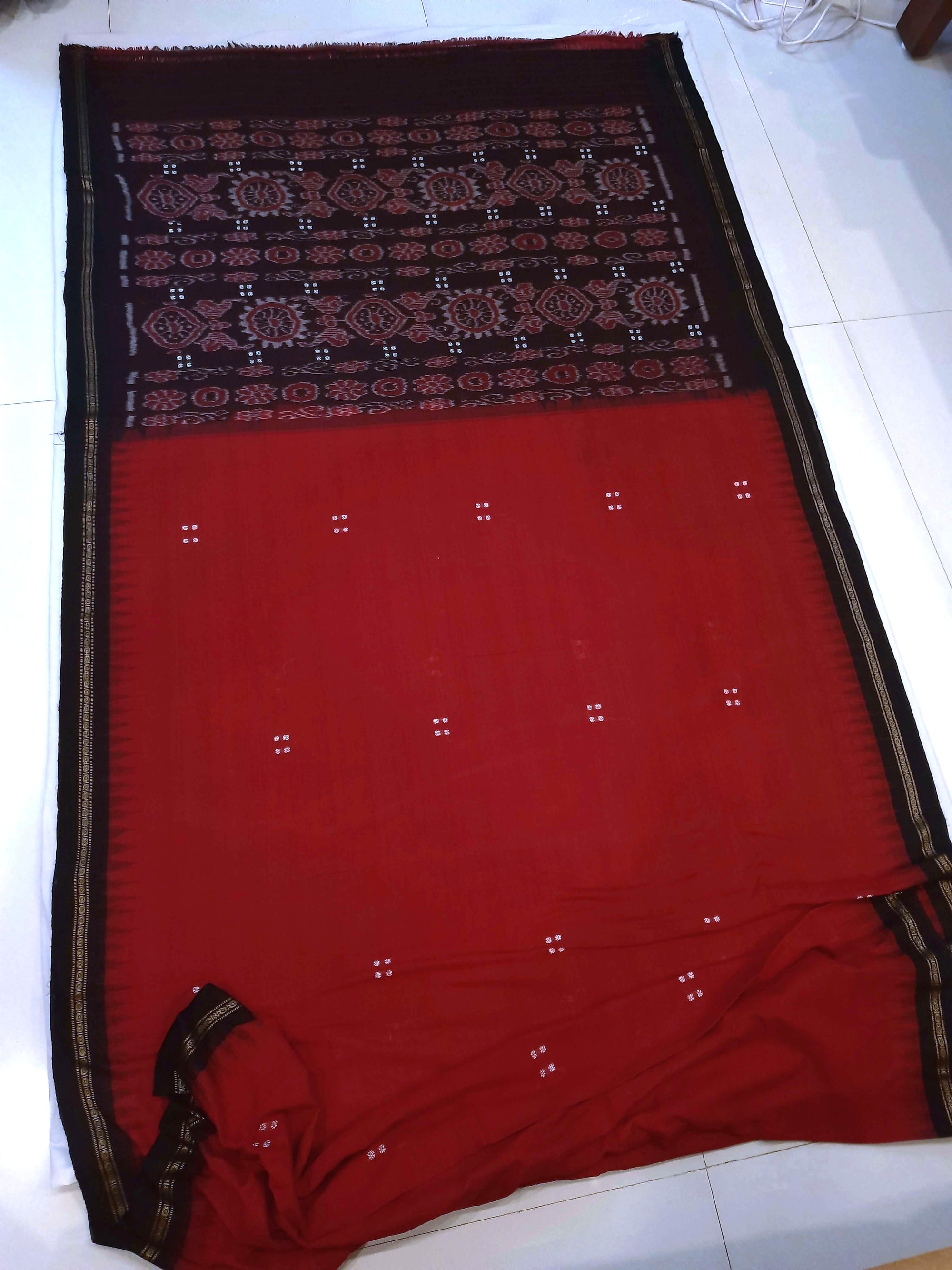 Red Ekphulia Pattern Odisha Ikat Cotton Saree with cotton ikat blouse piece
