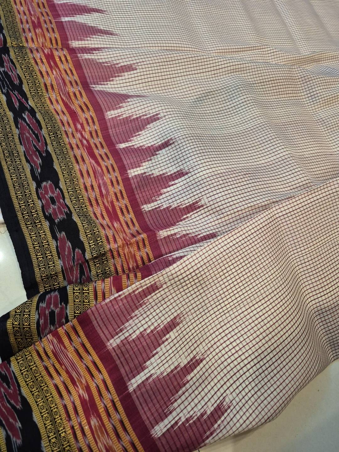 Beige Sachipar pattern Odisha Khandua Pata Silk Saree with cotton ikat blouse piece