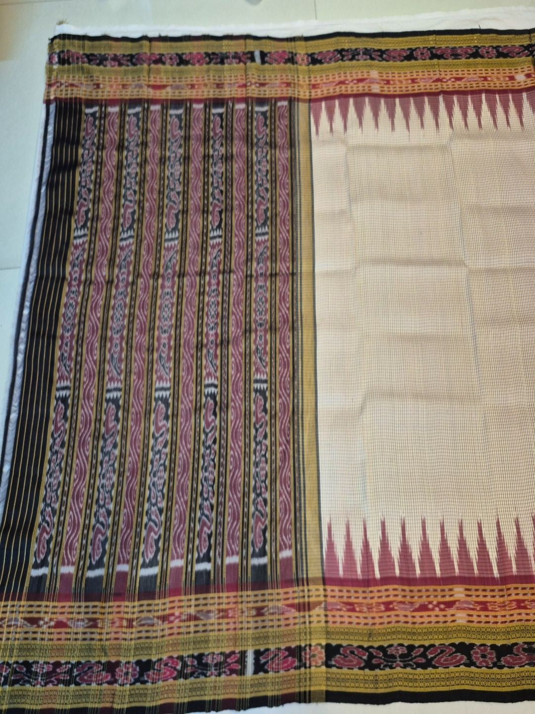 Beige Sachipar pattern Odisha Khandua Pata Silk Saree with cotton ikat blouse piece