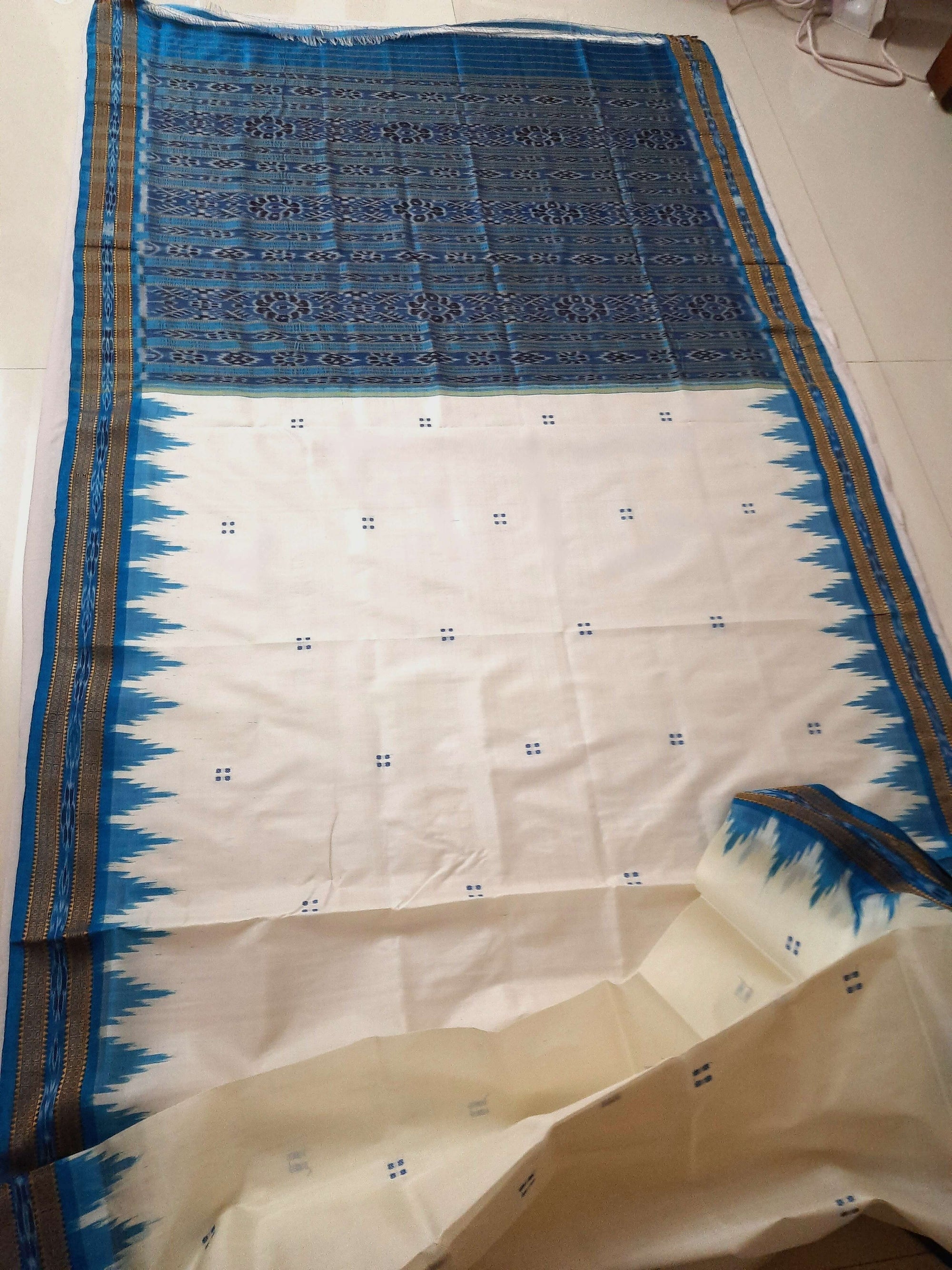Off-white Odisha Khandua Pata Silk Saree with cotton ikat blouse piece