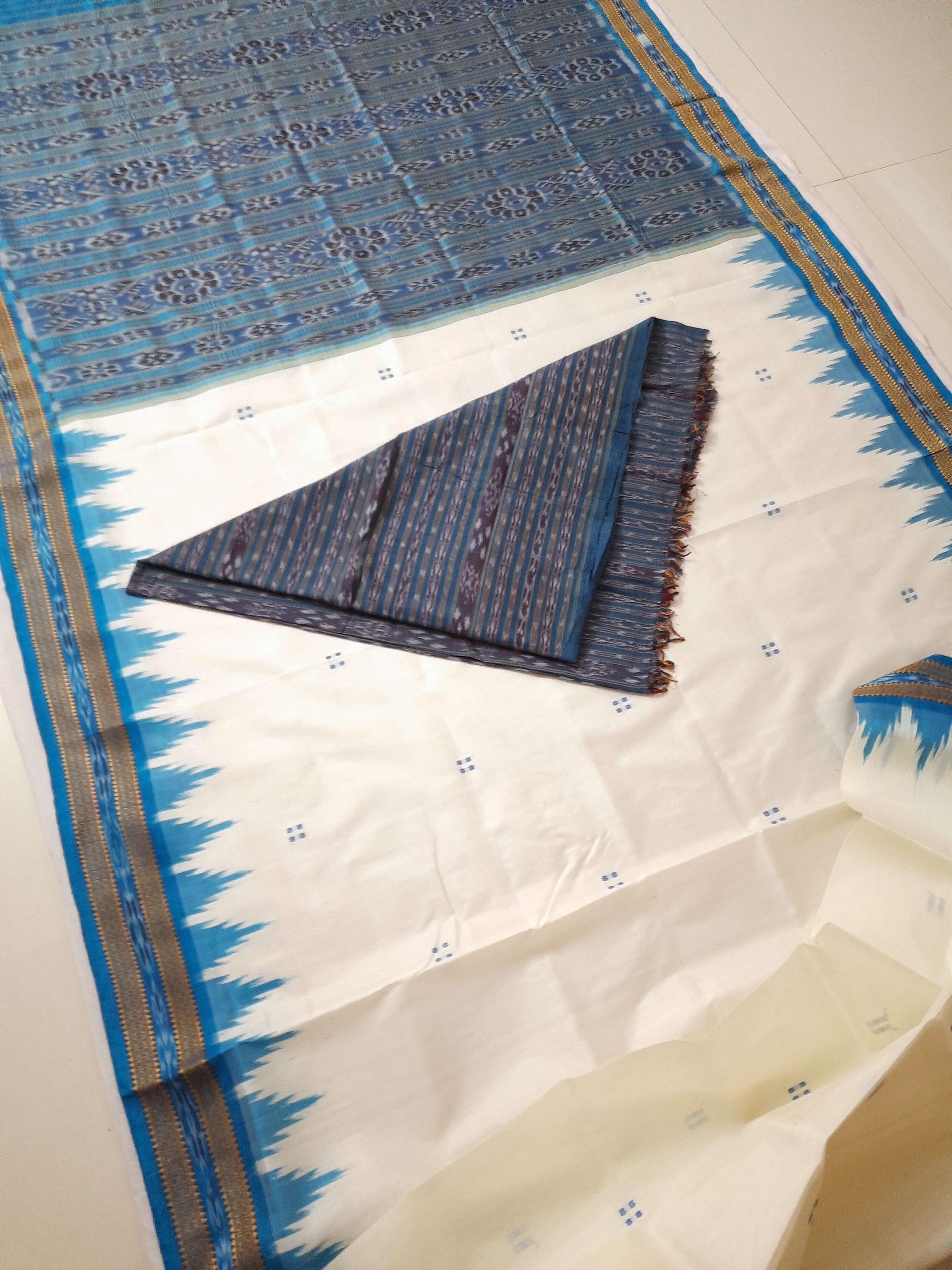 Off-white Odisha Khandua Pata Silk Saree with cotton ikat blouse piece