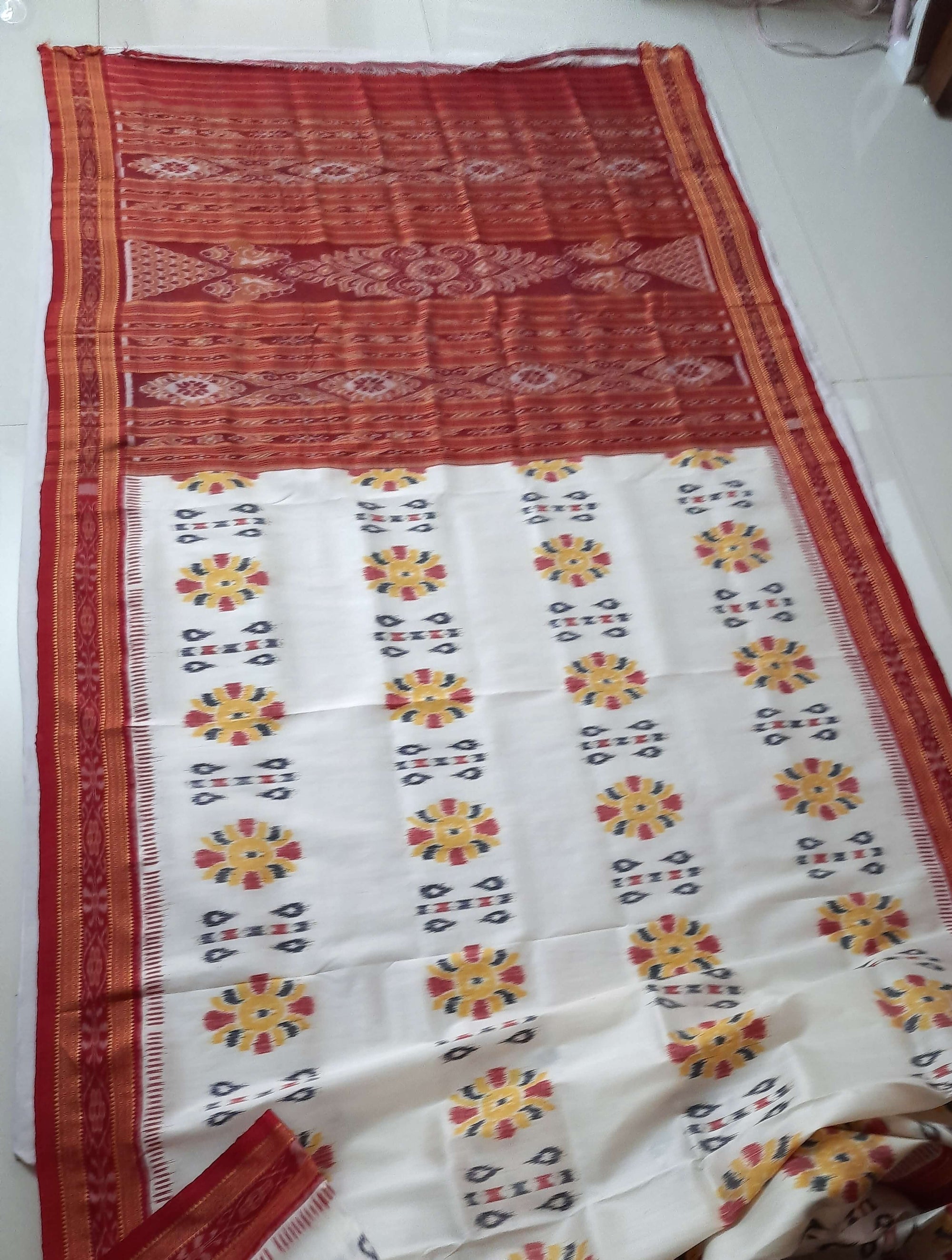Off-white Odisha Khandua Pata Silk Saree with cotton ikat blouse piece