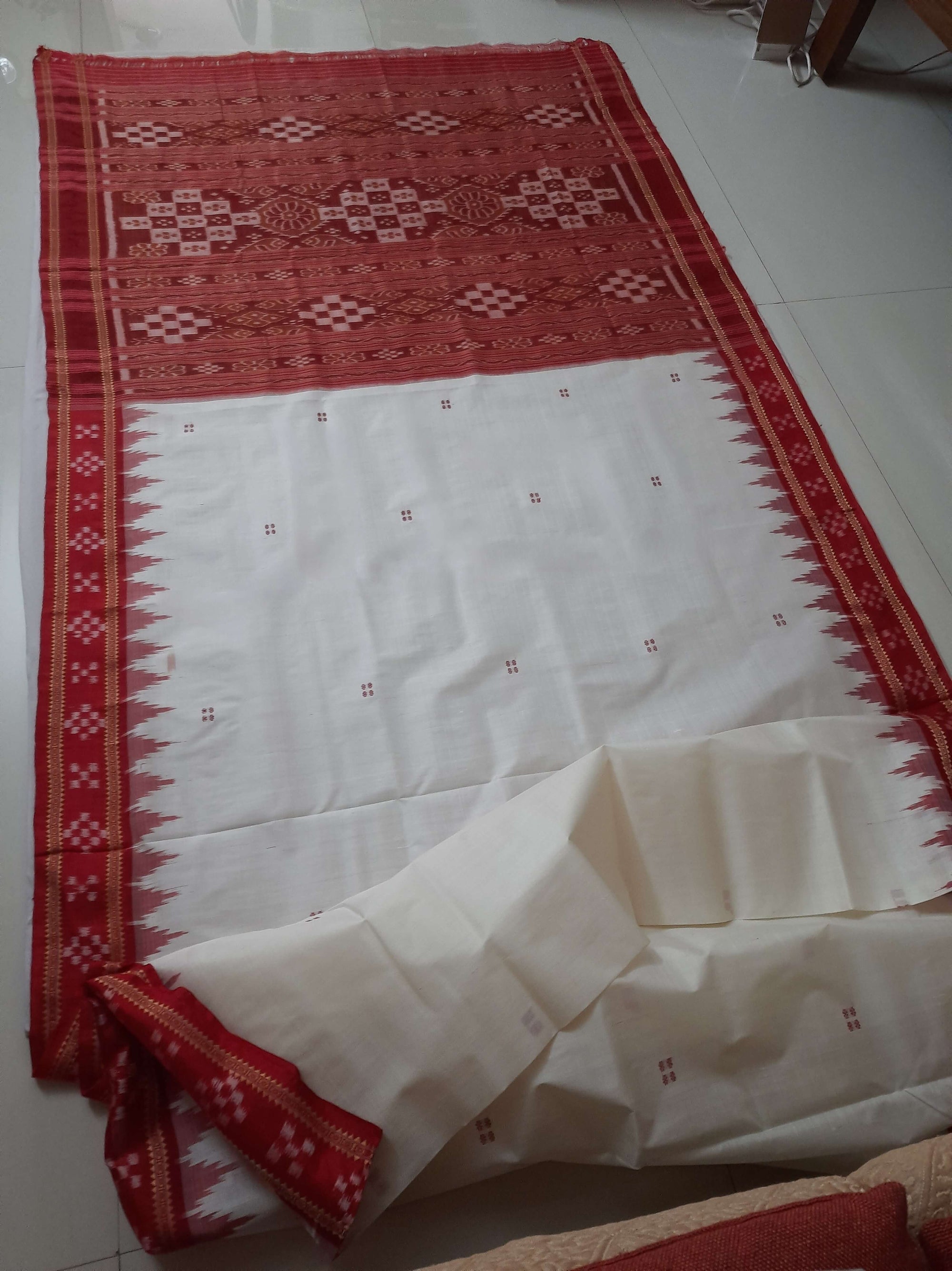 Off-white Odisha Khandua Pata Silk Saree with cotton ikat blouse piece