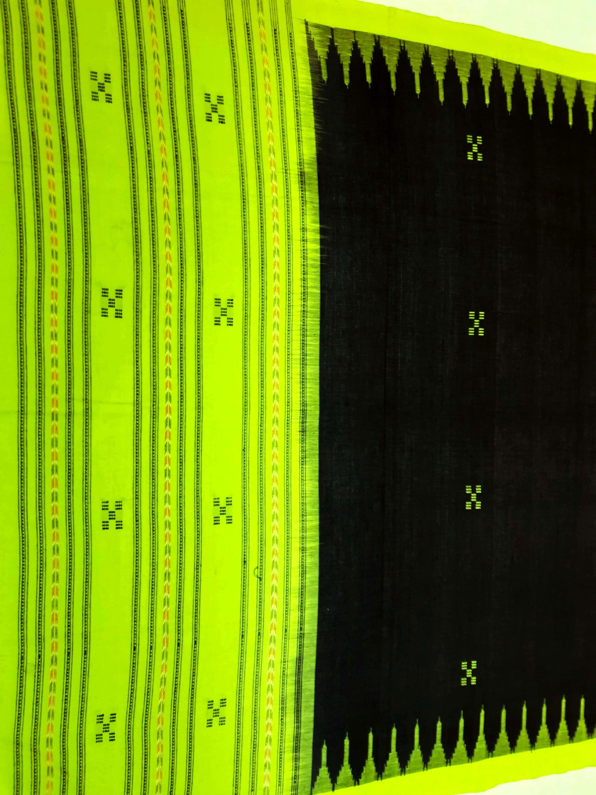 Black and Green Phodo Kumbha Cotton Sambalpuri Dupatta