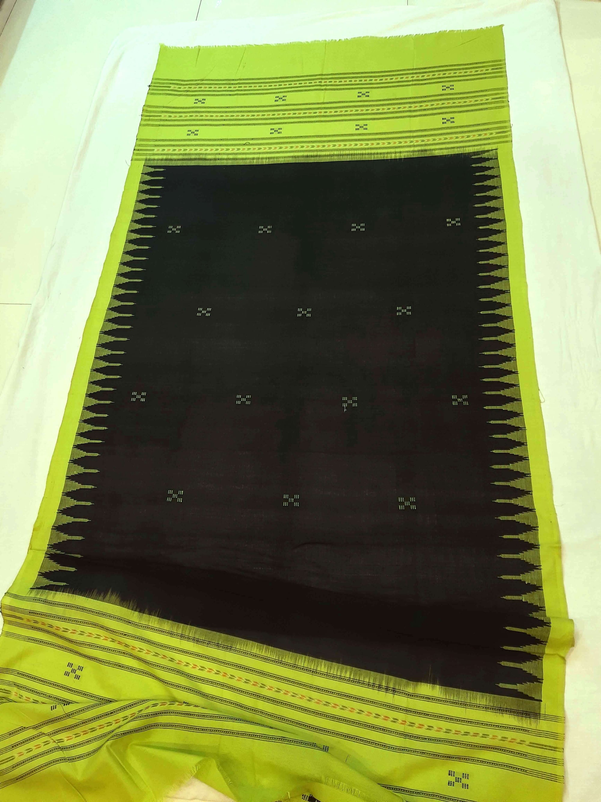 Black and Green Phodo Kumbha Cotton Sambalpuri Dupatta