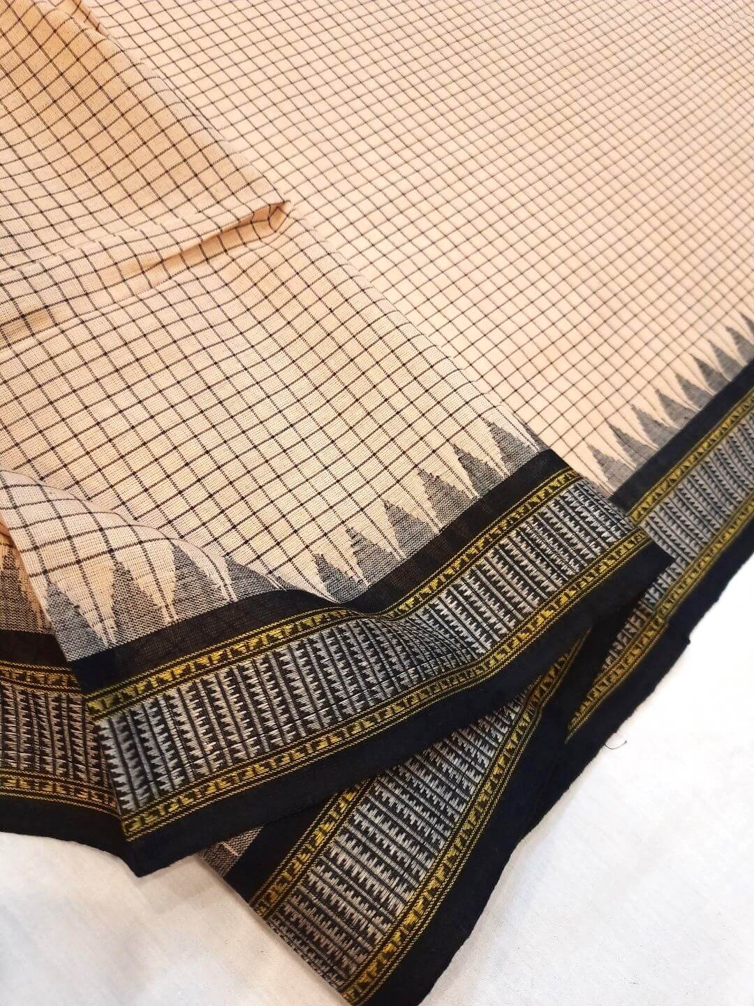 Beige Checkered body Phodo Kumbha Cotton Sambalpuri Dupatta