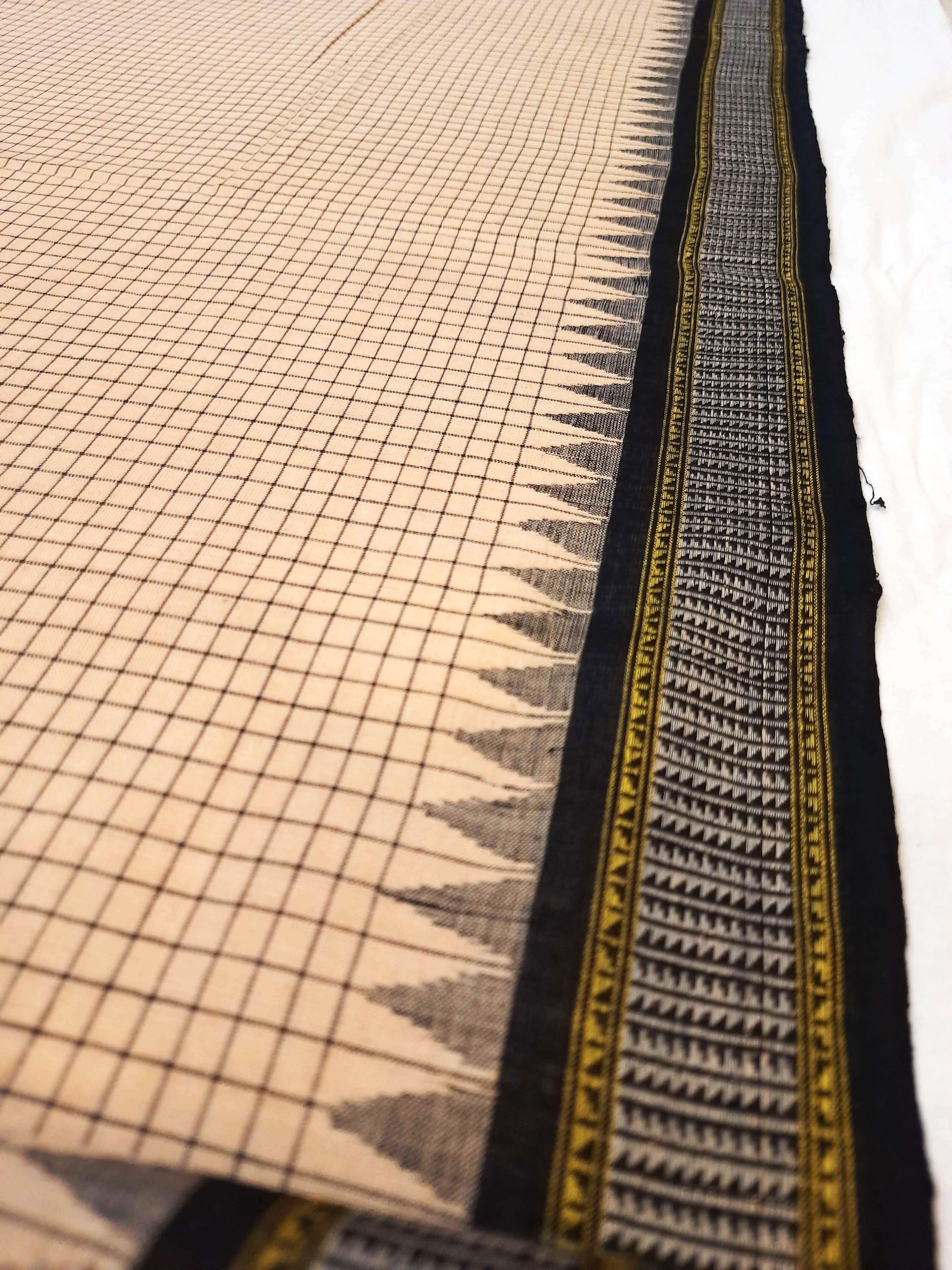 Beige Checkered body Phodo Kumbha Cotton Sambalpuri Dupatta