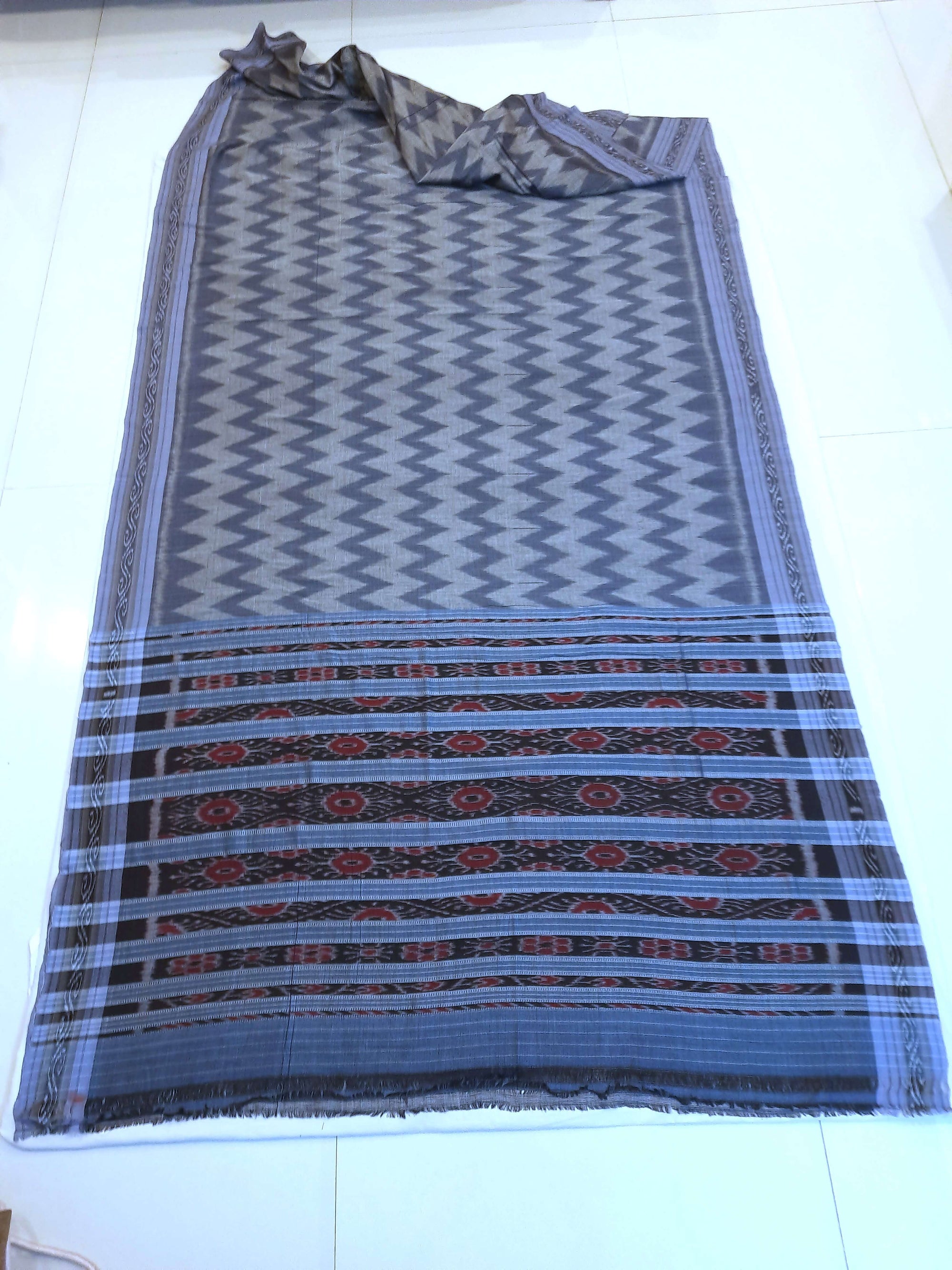 Grey Cotton Odisha Ikat saree with mix match blouse piece