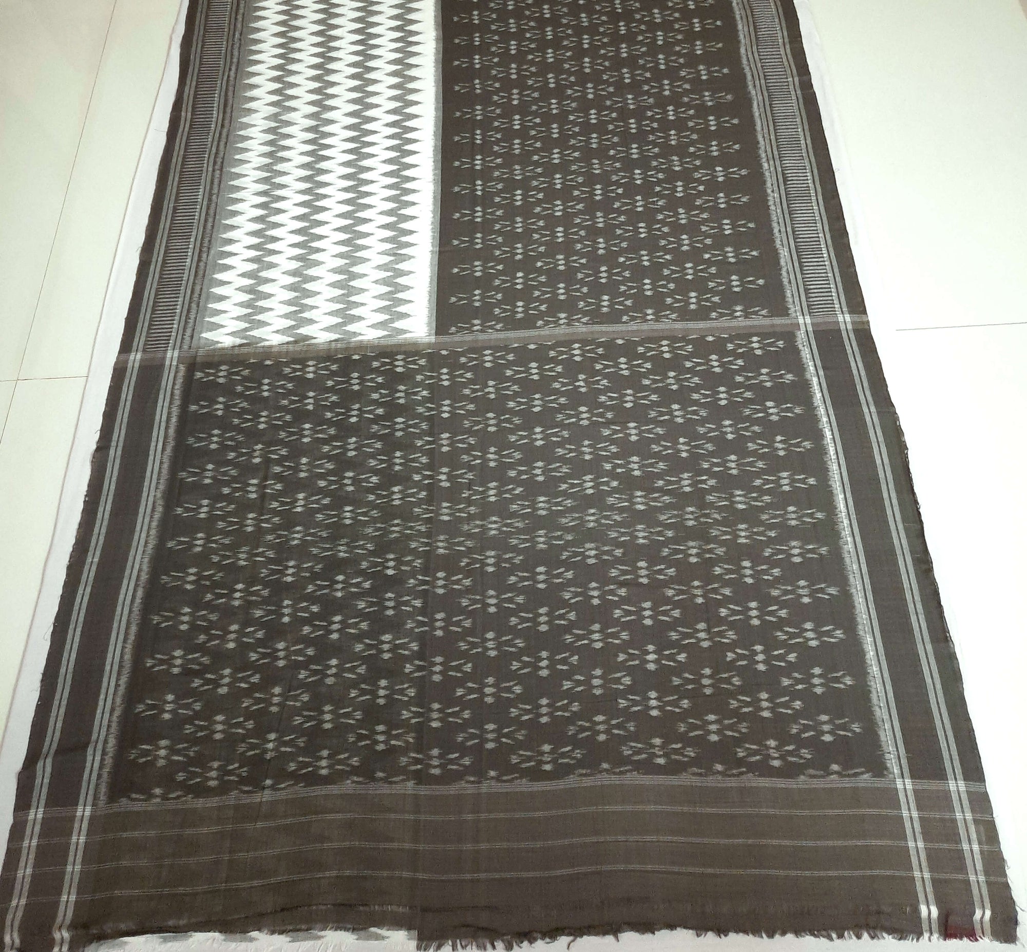 OliveGreen with White Cotton Odisha Ikat saree with cotton ikat blouse piece