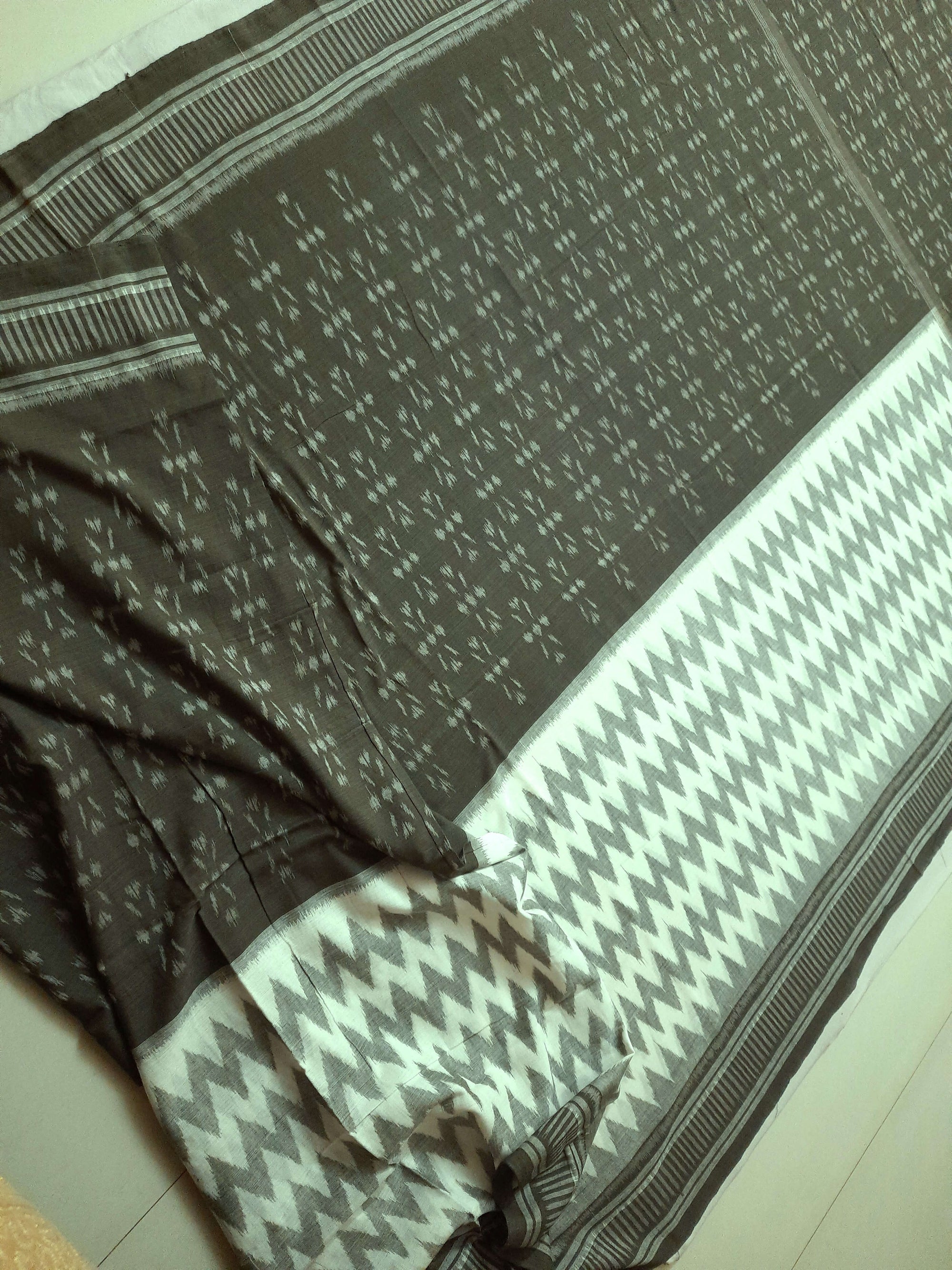 OliveGreen with White Cotton Odisha Ikat saree with cotton ikat blouse piece