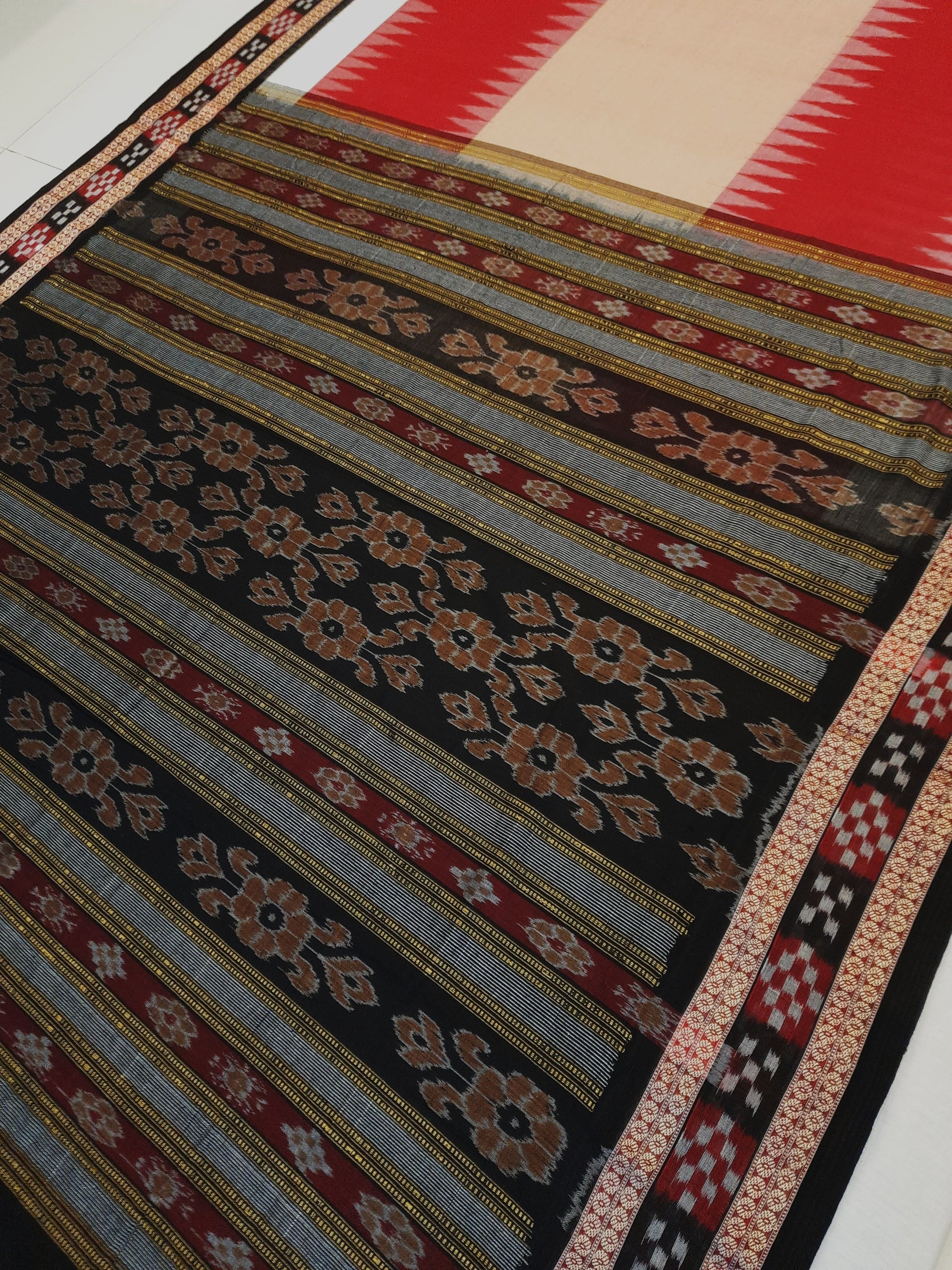 Multi Coloured Sambalpuri Cotton Saree with running blouse piece