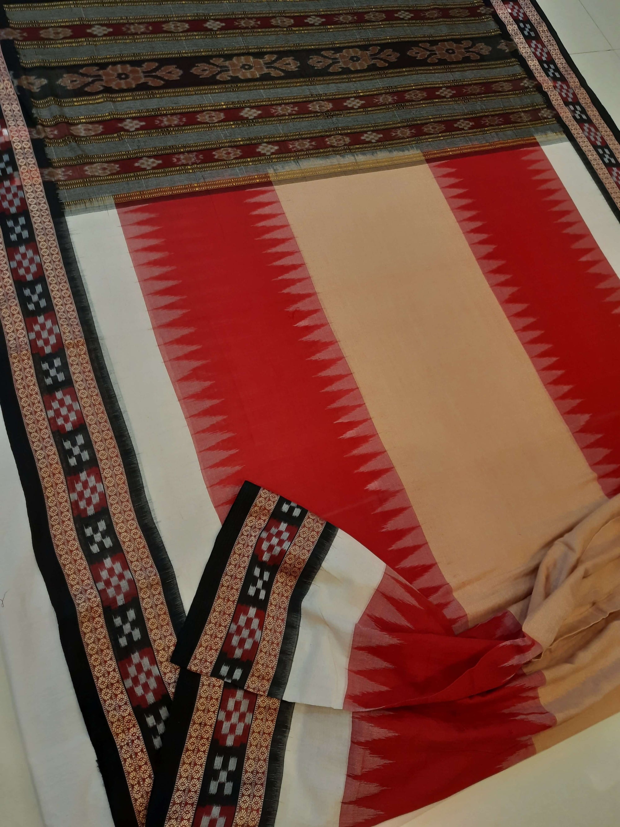 Multi Coloured Sambalpuri Cotton Saree with running blouse piece