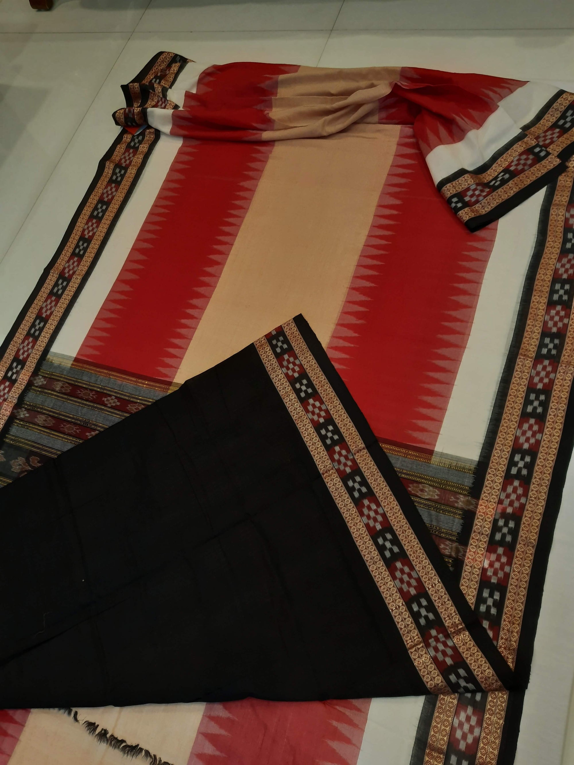 Multi Coloured Sambalpuri Cotton Saree with running blouse piece