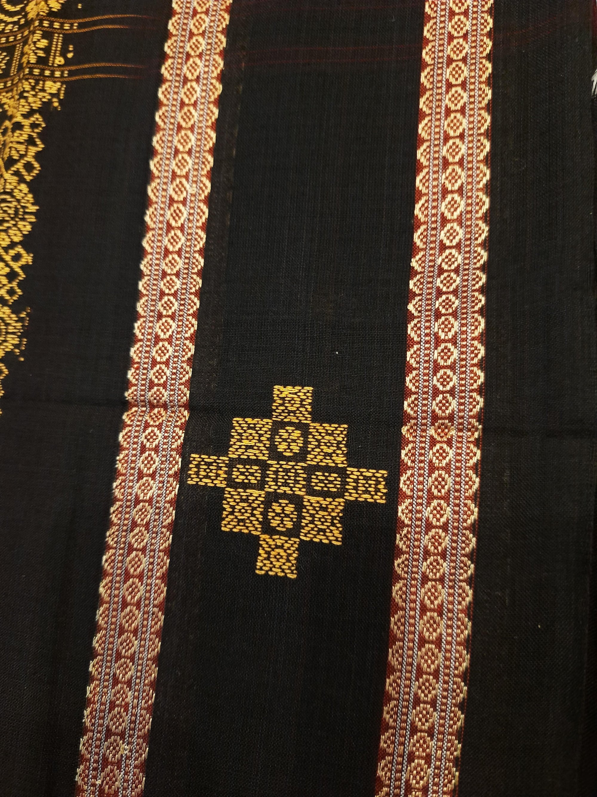 Maroon Sambalpuri Cotton  Bomkai Saree with running blouse piece