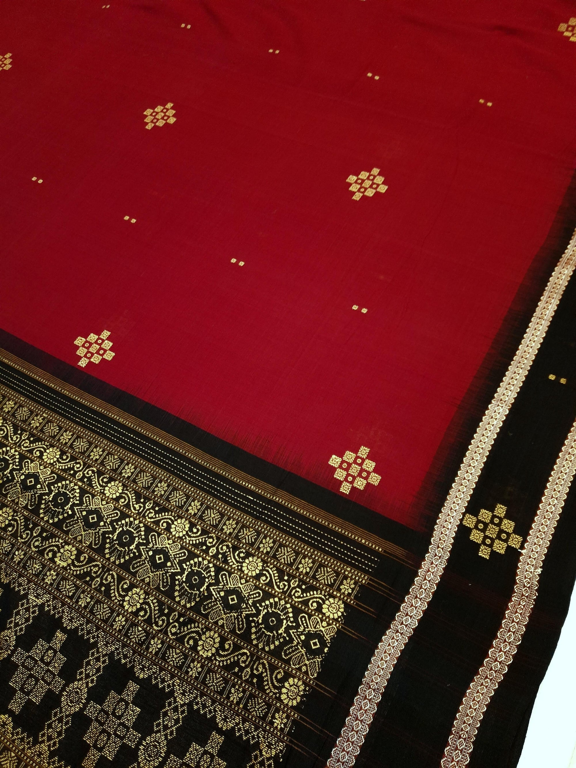 Maroon Sambalpuri Cotton  Bomkai Saree with running blouse piece