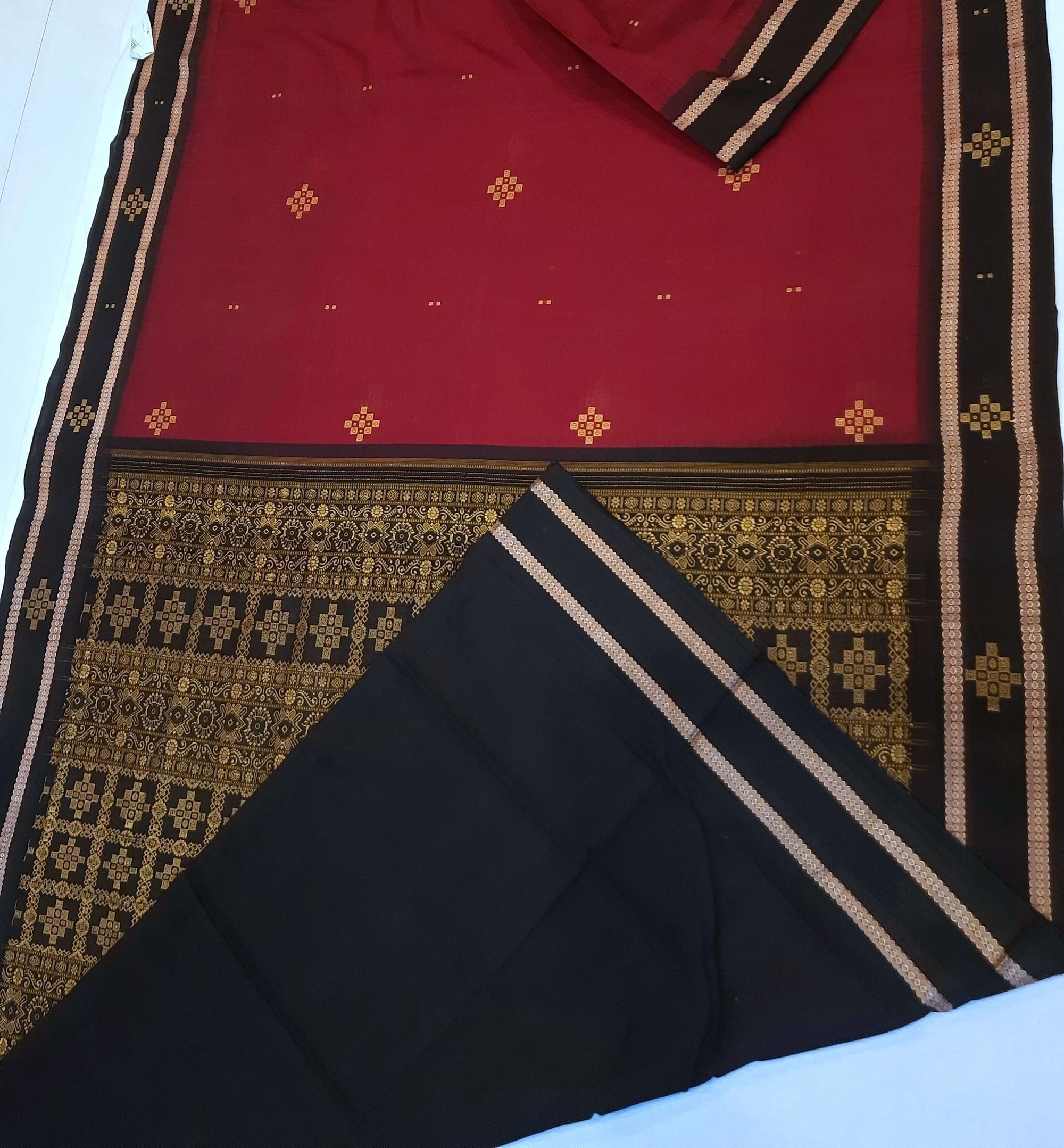 Maroon Sambalpuri Cotton  Bomkai Saree with running blouse piece