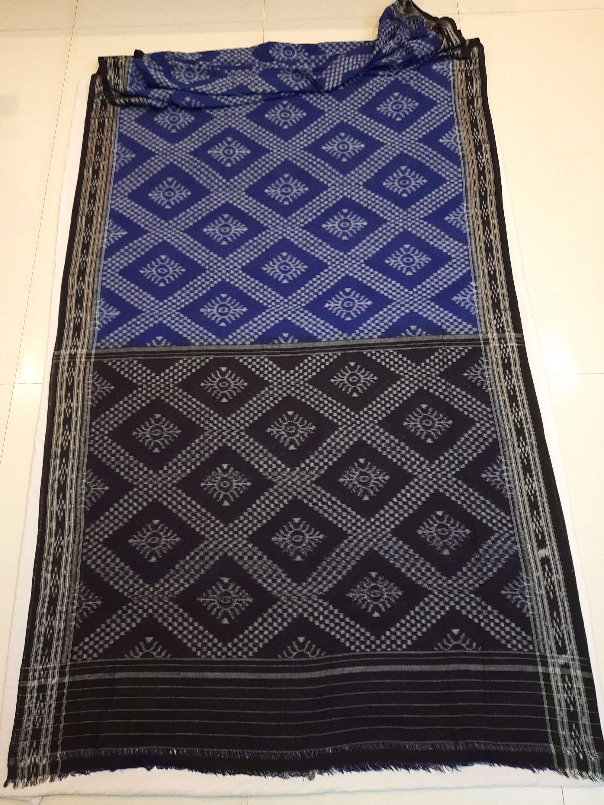 Blue cotton Odisha Ikat Saree with mix match cotton Ikat blouse piece