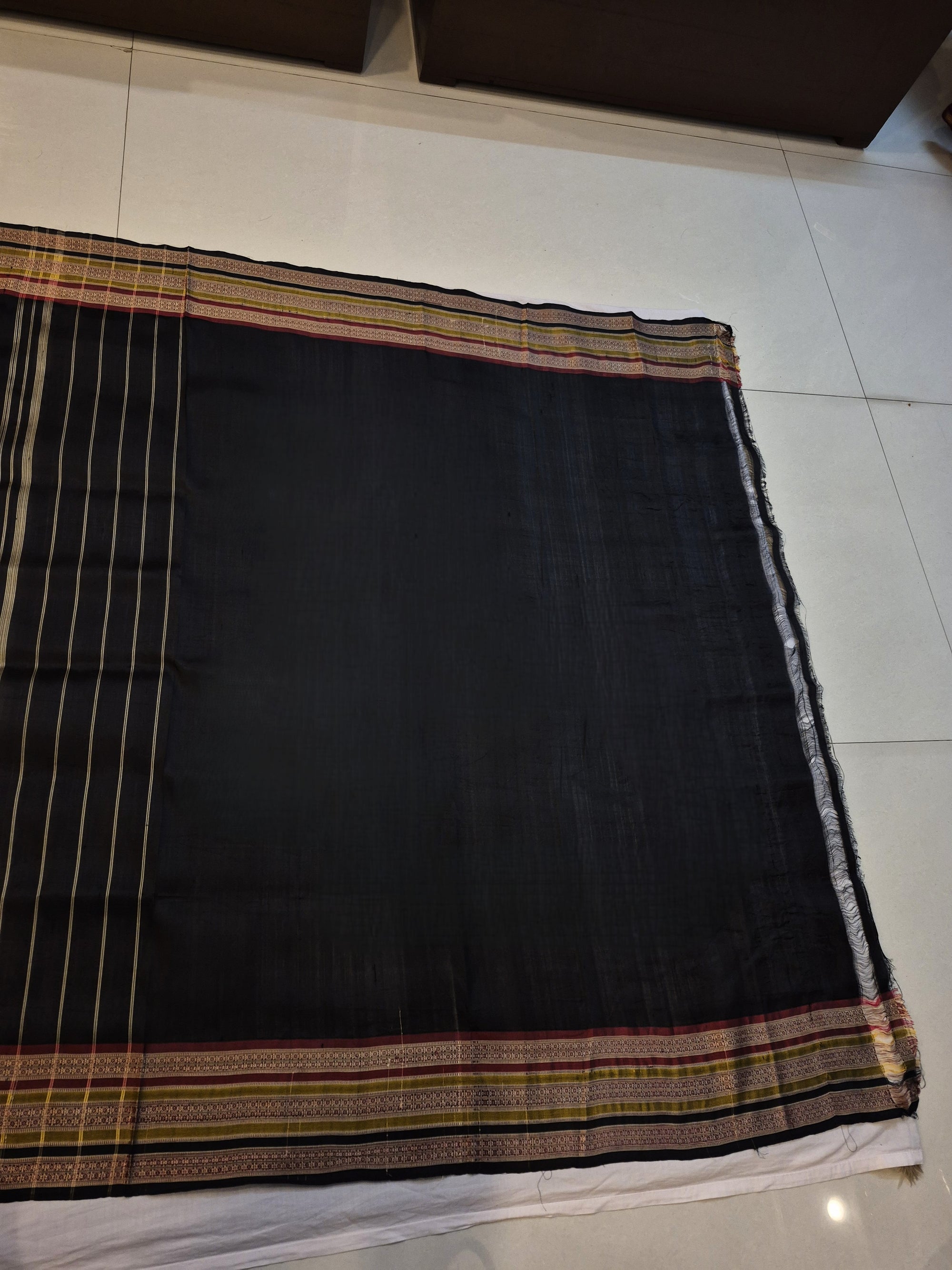 OliveGreen Kathiphera Odisha Khandua Silk Saree with running blouse piece