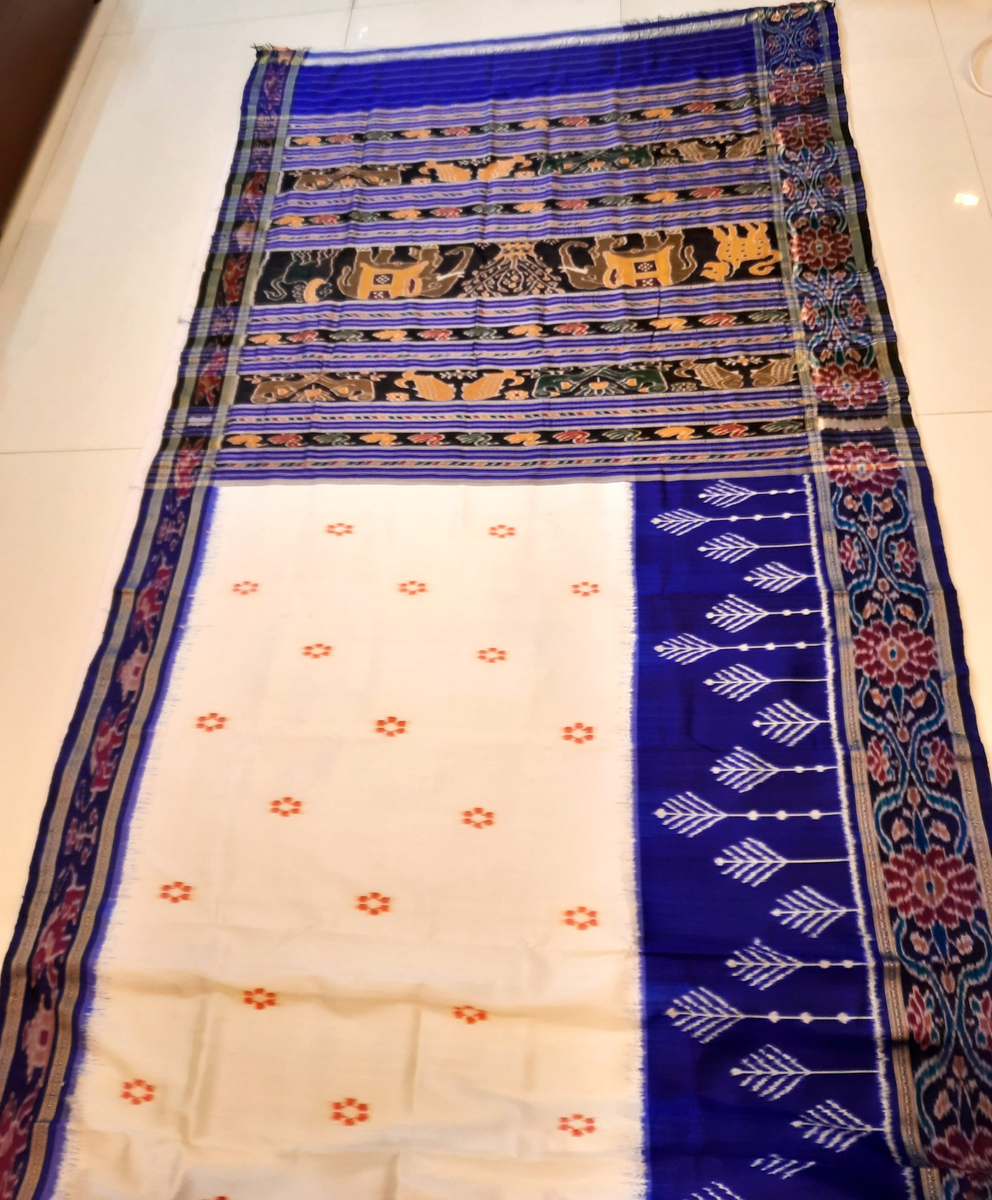 White wide border Odisha Khandua Pata Silk Saree with cotton ikat blouse piece