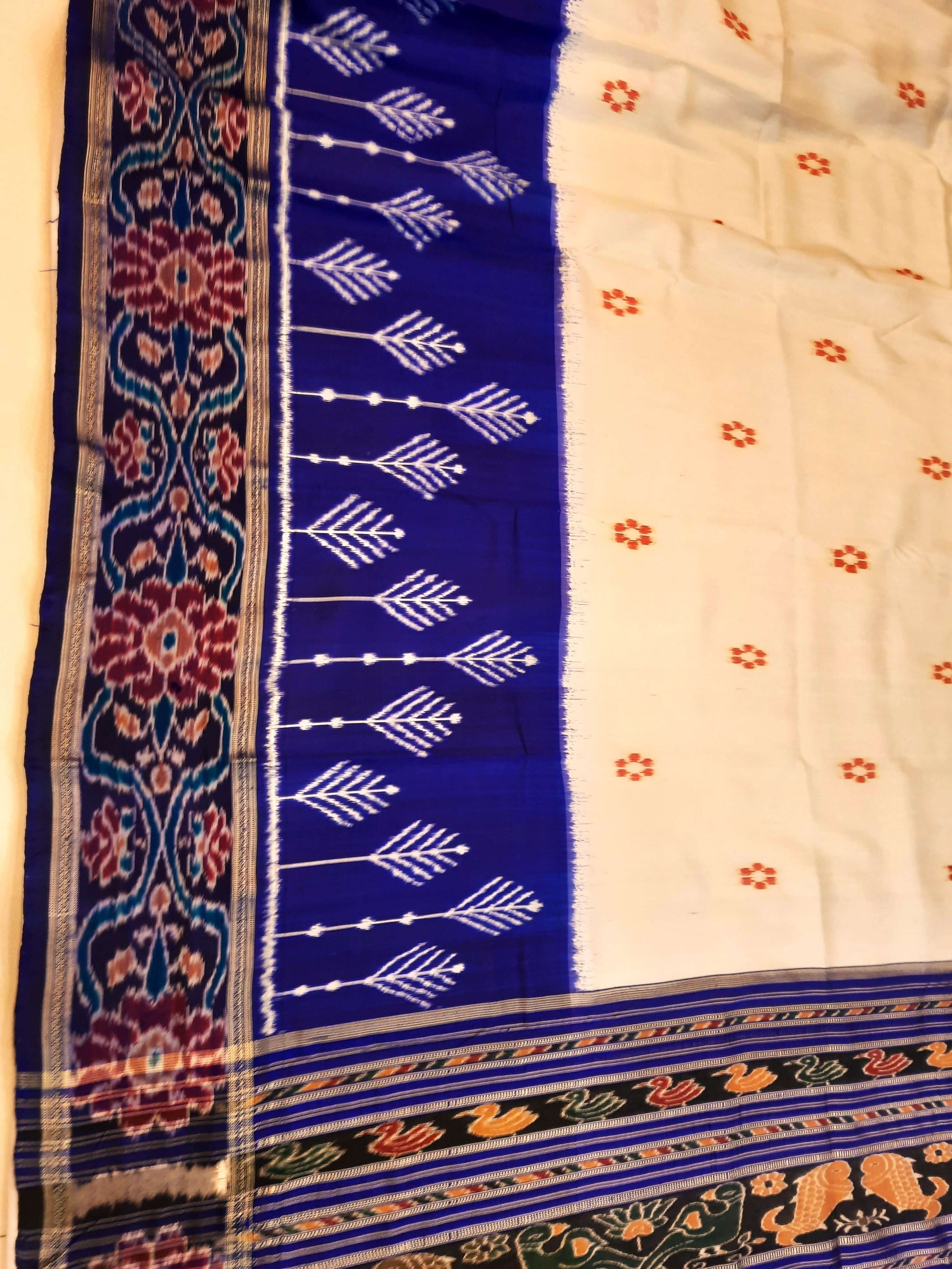 White wide border Odisha Khandua Pata Silk Saree with cotton ikat blouse piece