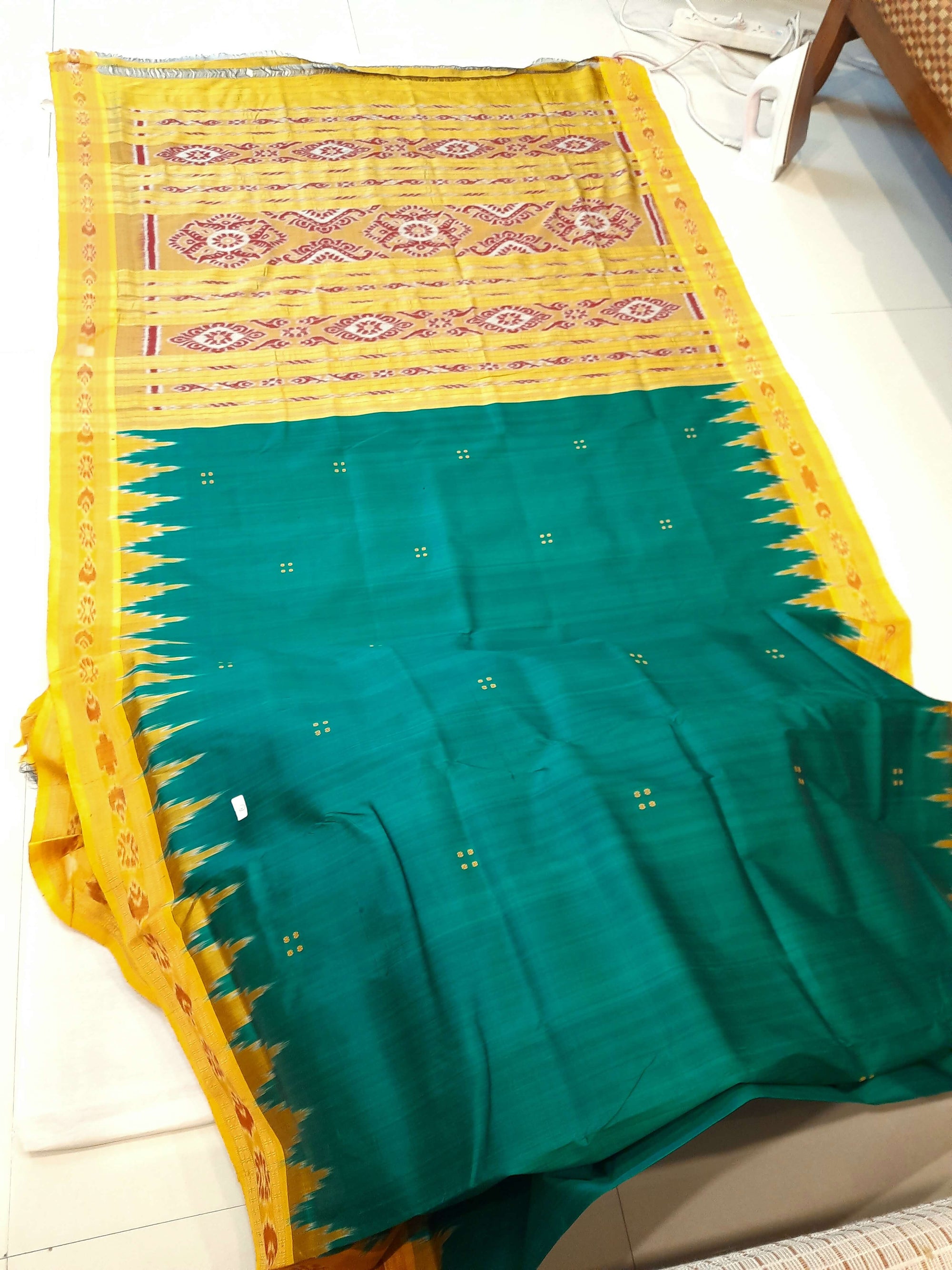 Green Odisha Khandua Pata Silk Saree with cotton ikat blouse piece