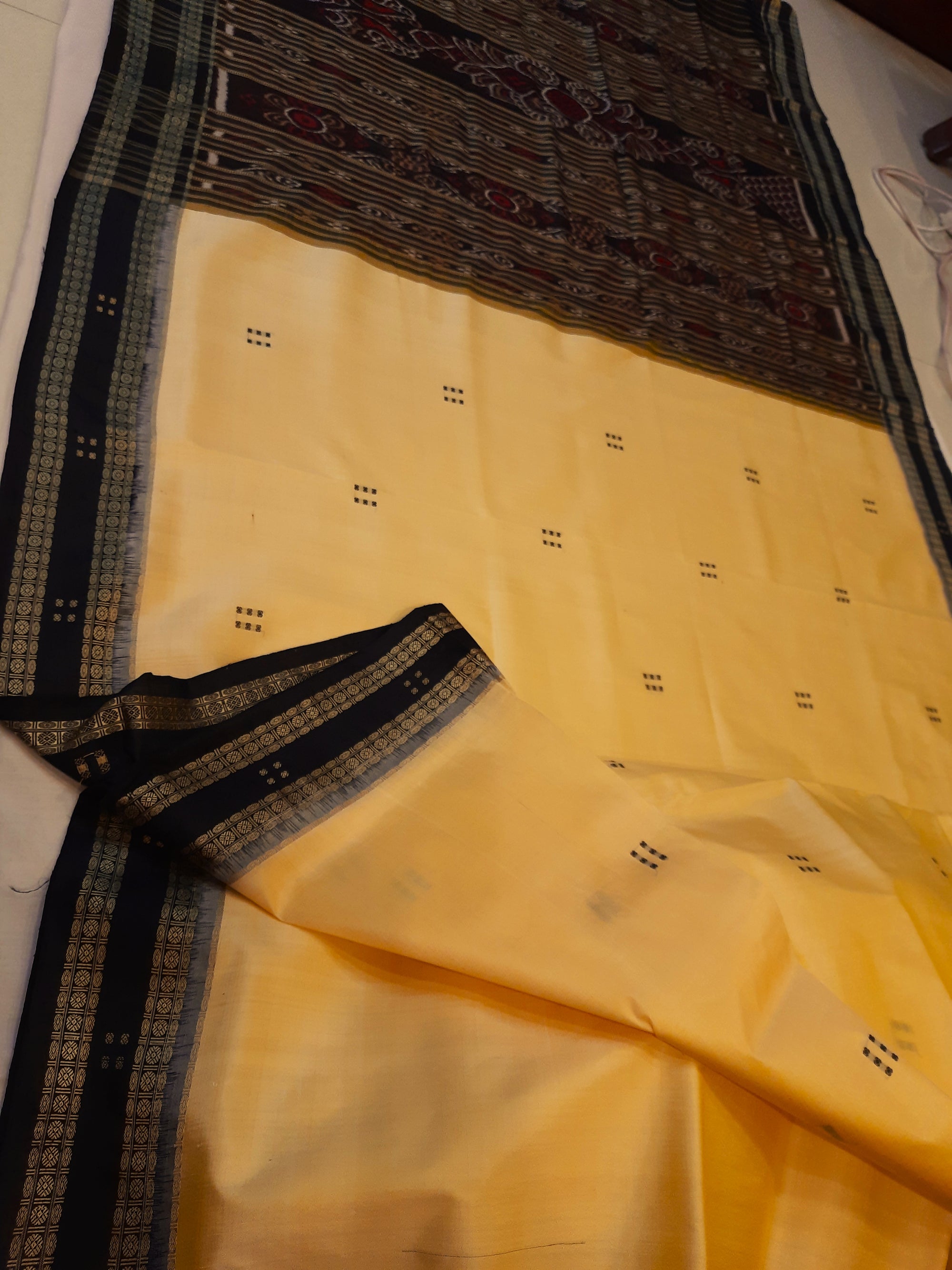 Butter Colour Odisha Khandua Pata Silk Saree with Silk blouse piece