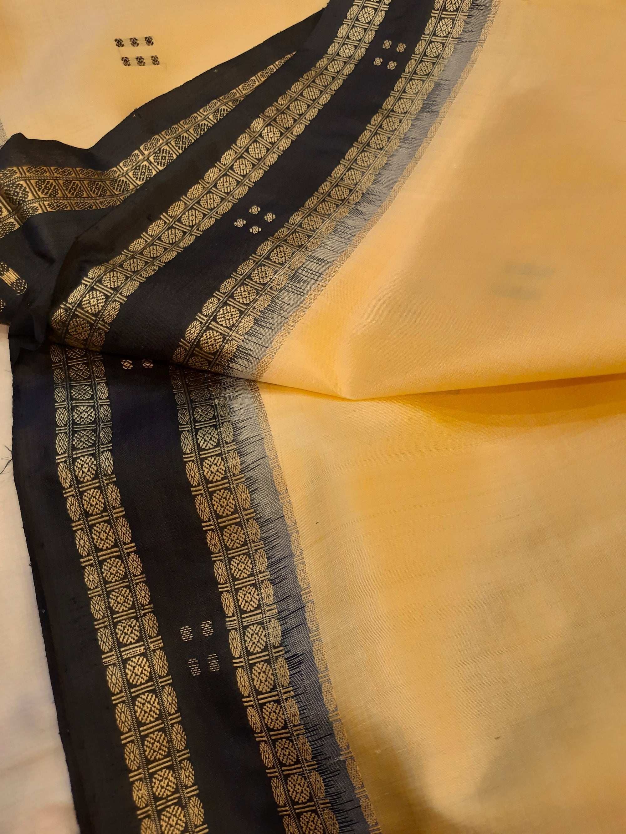 Butter Colour Odisha Khandua Pata Silk Saree with Silk blouse piece