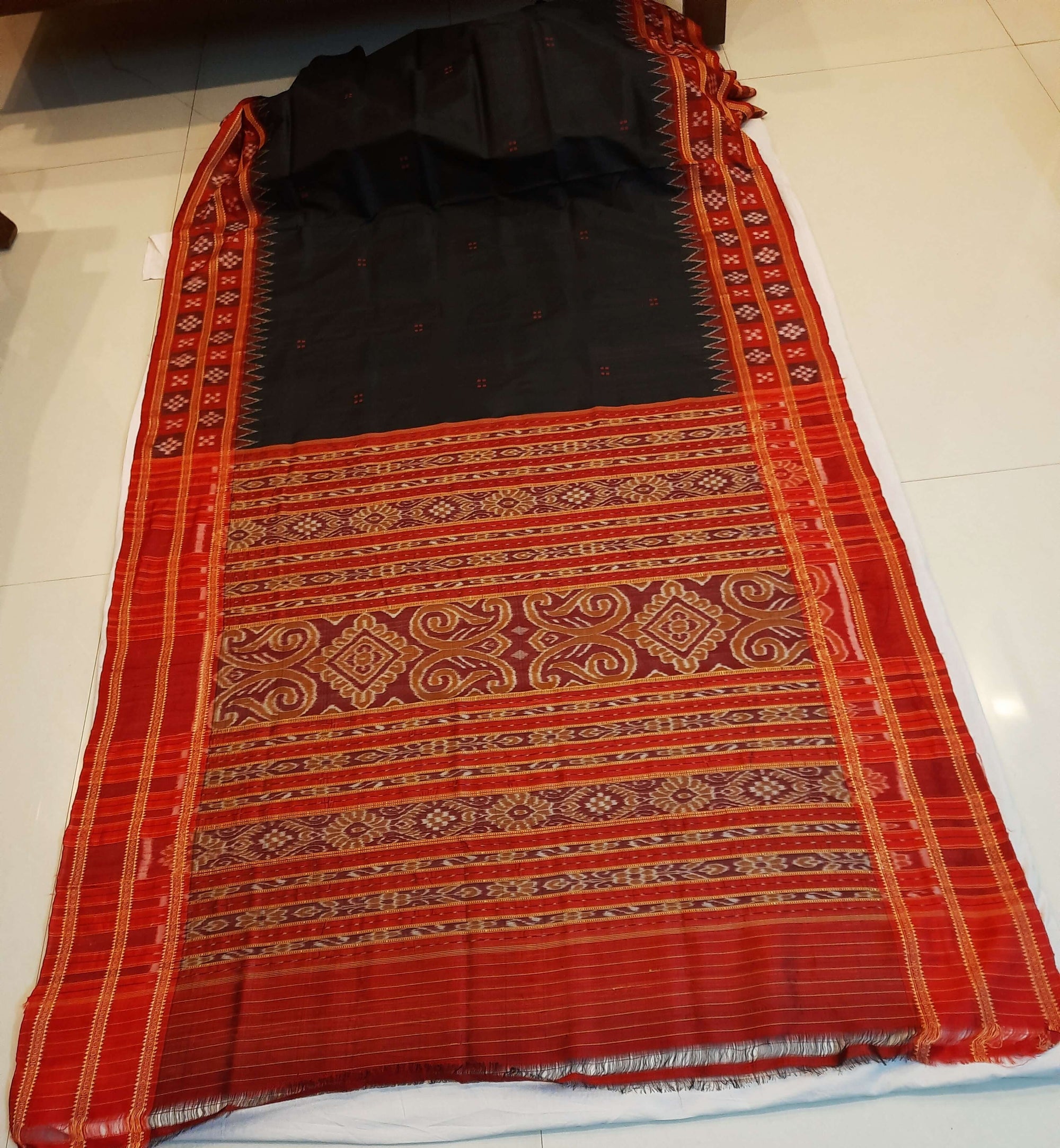Black Red Double Border Odisha Khandua Pata Silk Saree with cotton ikat blouse piece