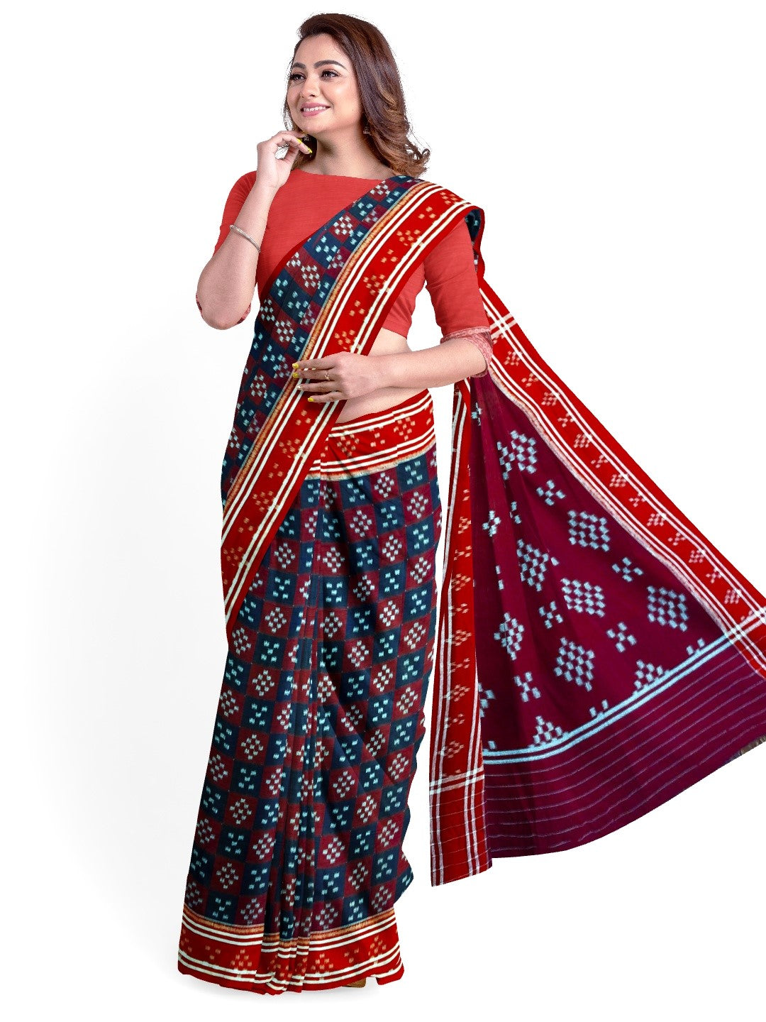 Pasapalli pattern Odisha Ikat saree with cotton ikat blouse piece