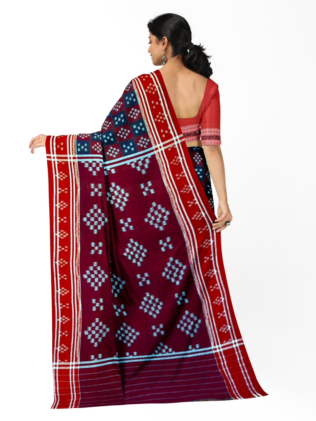 Pasapalli pattern Odisha Ikat saree with cotton ikat blouse piece