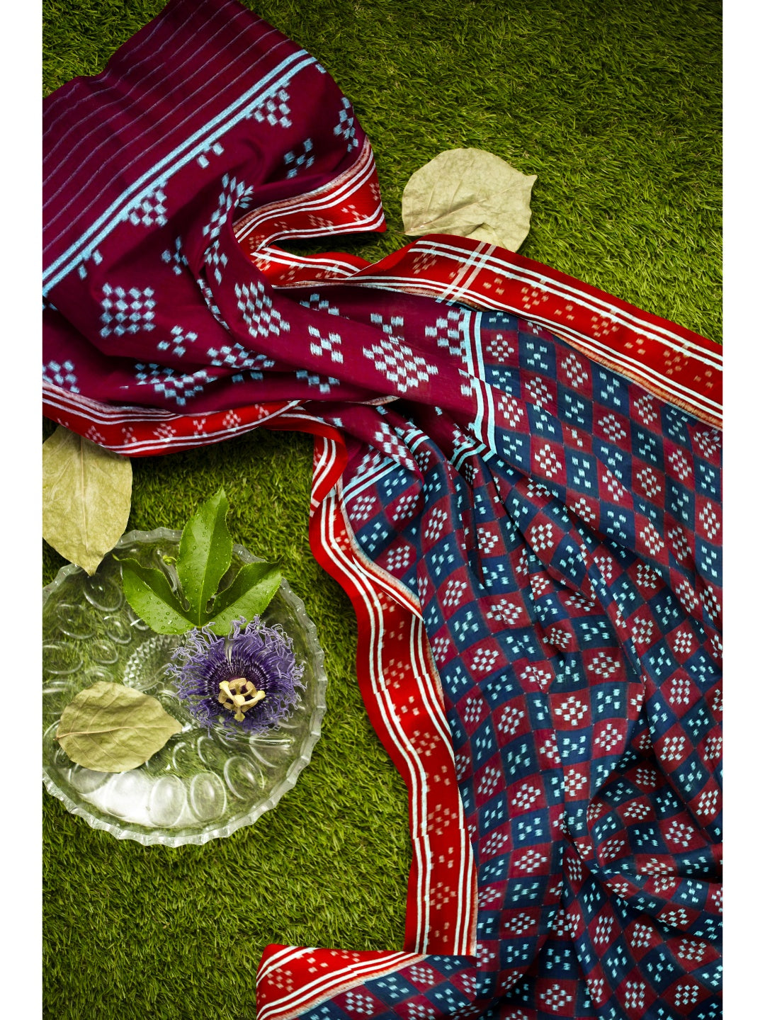 Pasapalli pattern Odisha Ikat saree with cotton ikat blouse piece