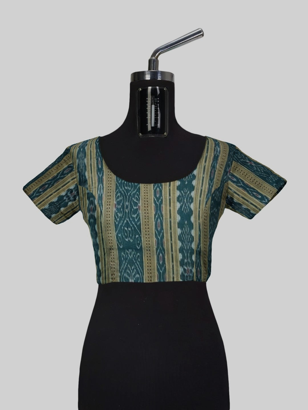 White with Green Cotton Odisha Ikat saree with mix match cotton ikat blouse piece