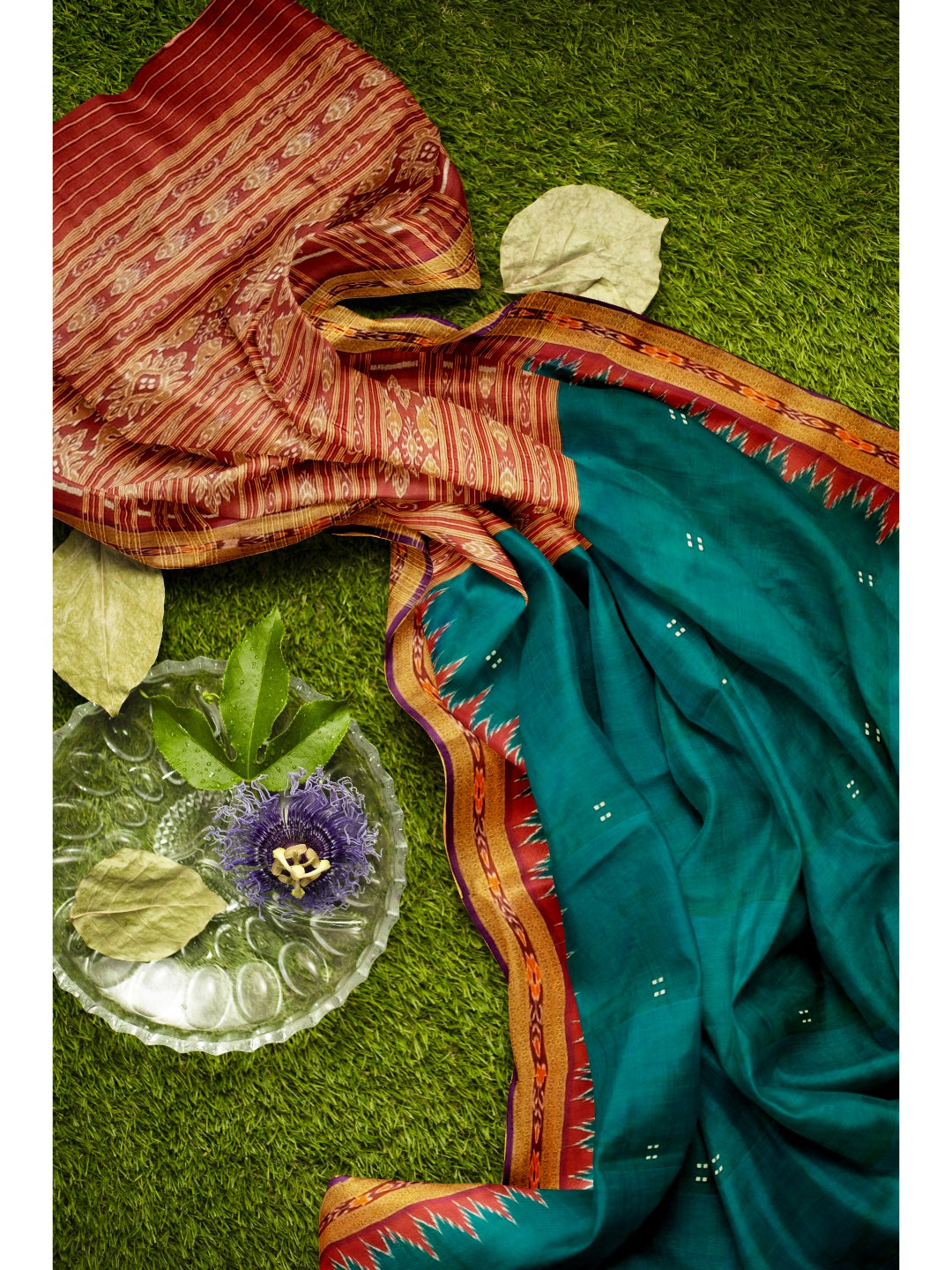 Green with Red Odisha Khandua Pata Silk Saree with Silk buti blouse piece