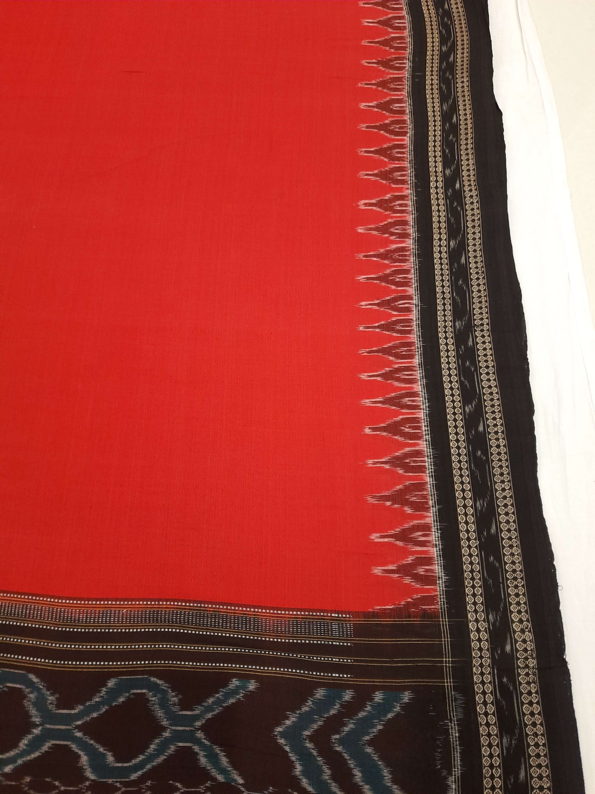 Red cotton Sambalpuri ikat Saree with matching Sambalpuri ikat cotton blouse piece