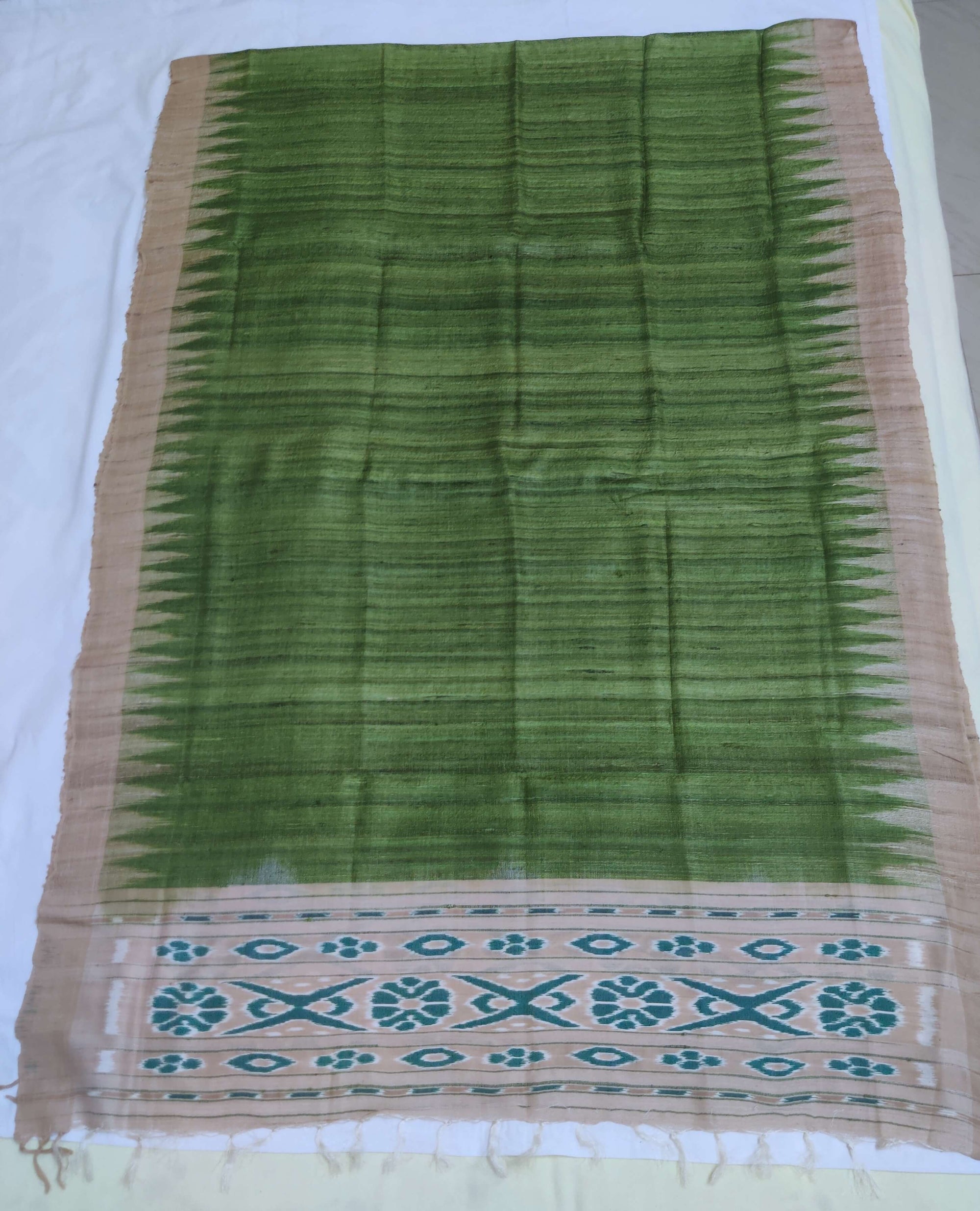 Green and Beige Tussar Ghicha Silk Sambalpuri Dupatta