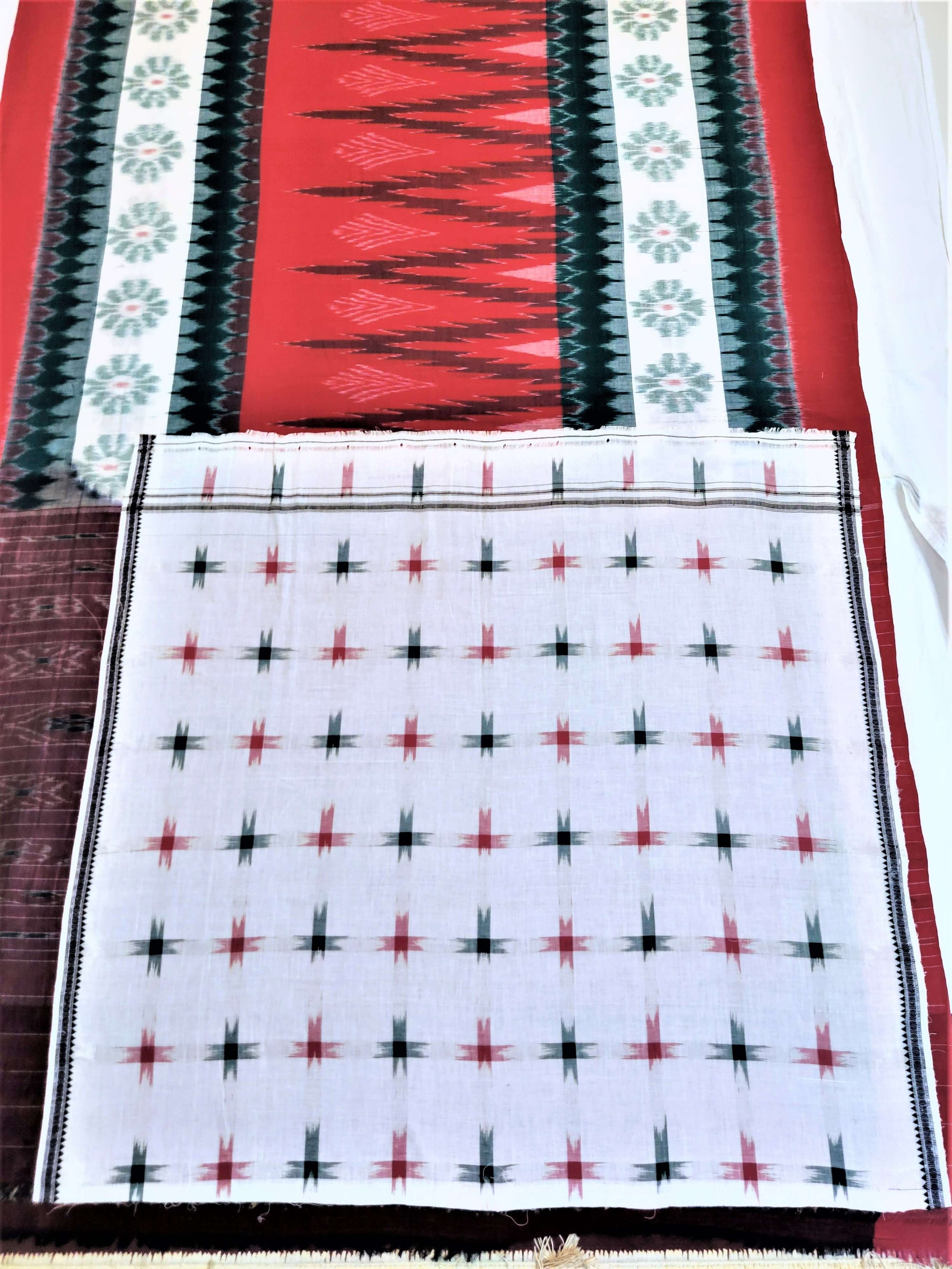 Green white red Cotton Odisha Ikat saree with sambalpuri ikat blouse piece