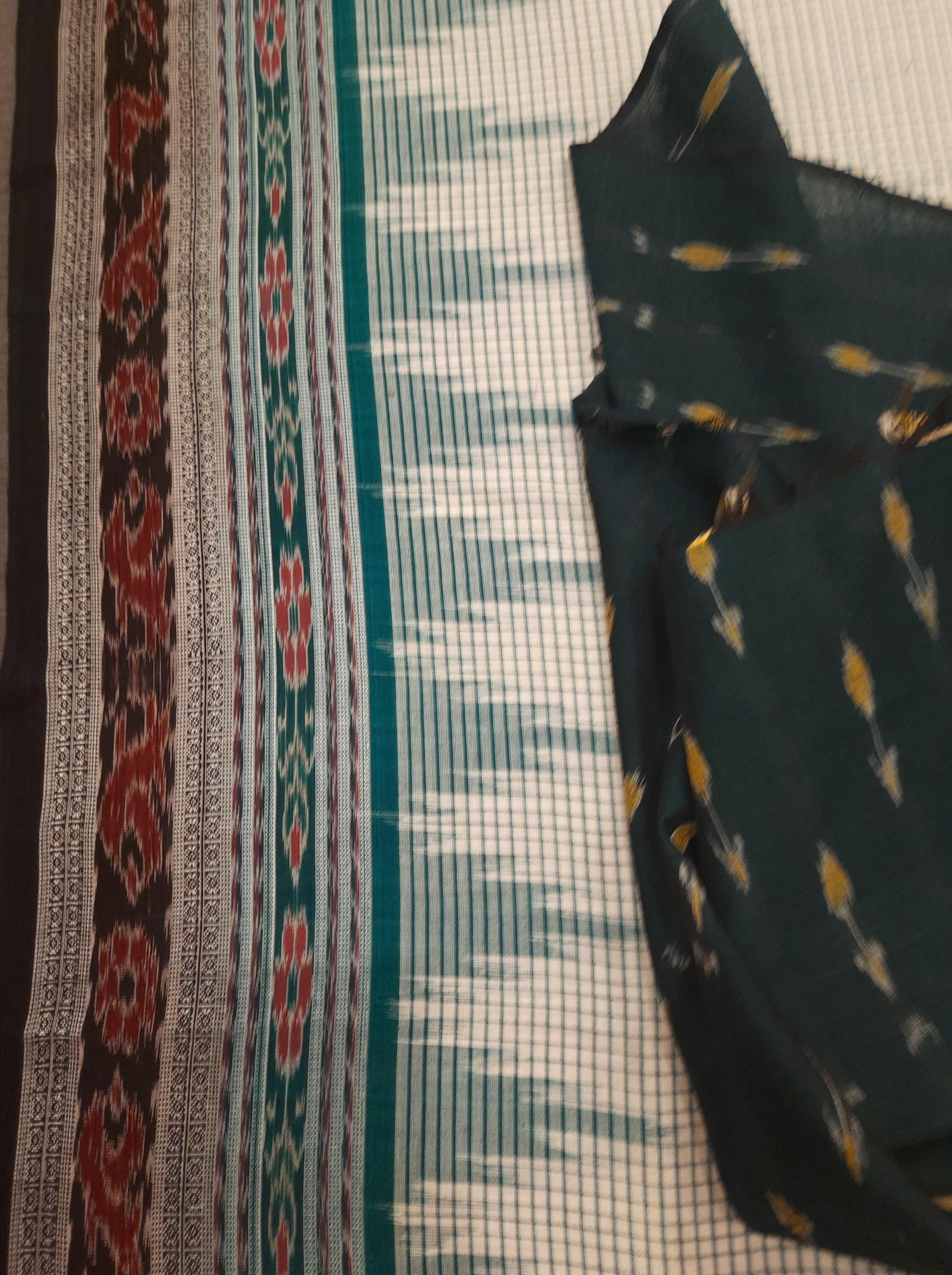 Green and Offwhite Sachipar Nuapatna Cotton Ikat saree with sambalpuri ikat blouse piece
