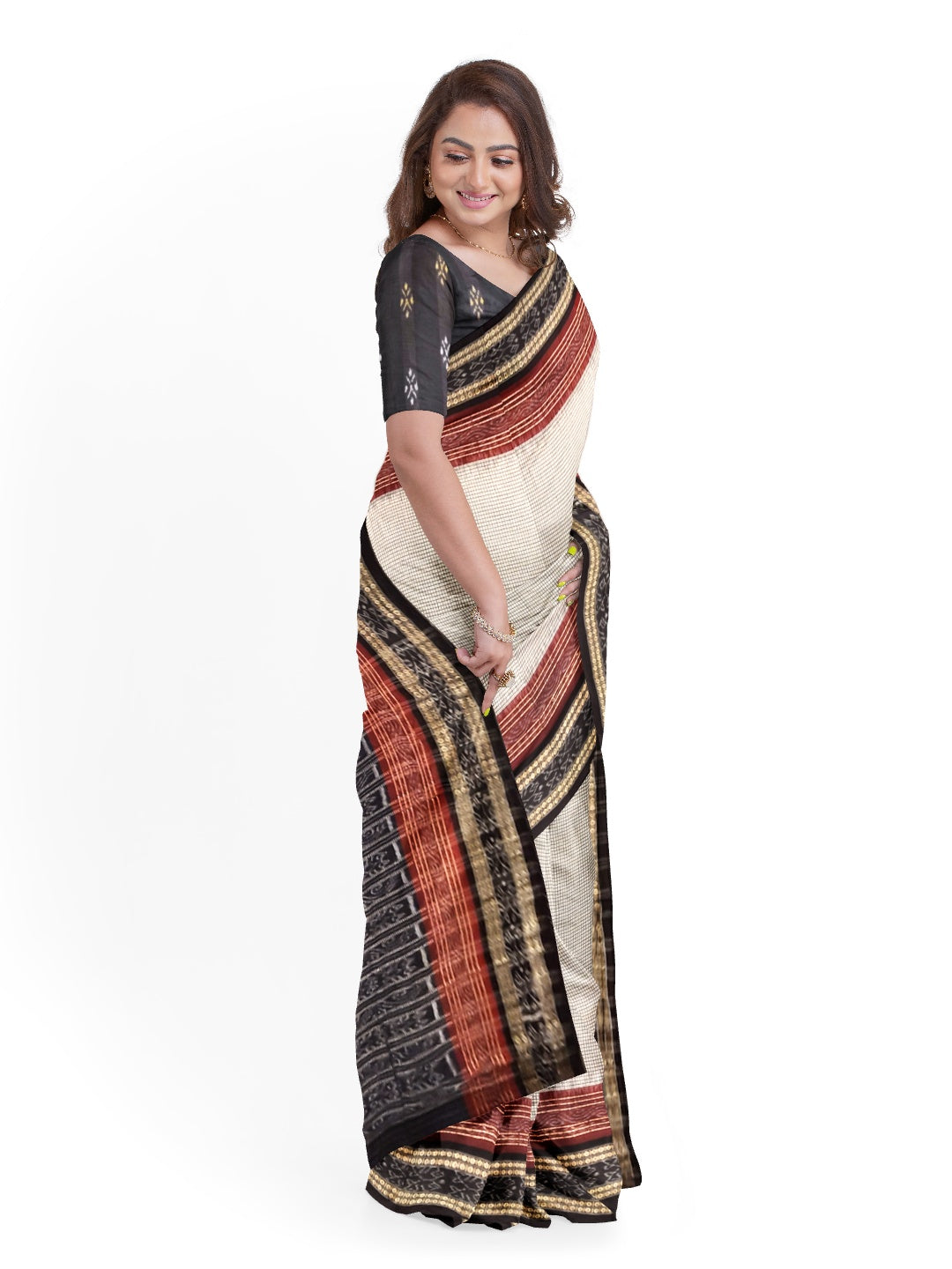 Offwhite double order Sachipar Nuapatna Cotton Ikat saree with sambalpuri ikat blouse piece